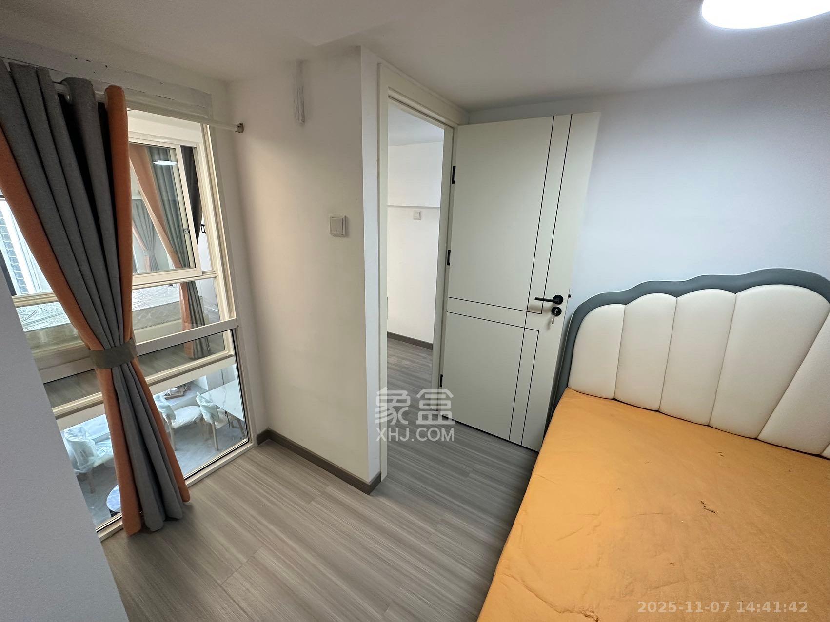 中海阅溪府  2室1厅1卫    2000.0元/月室内图