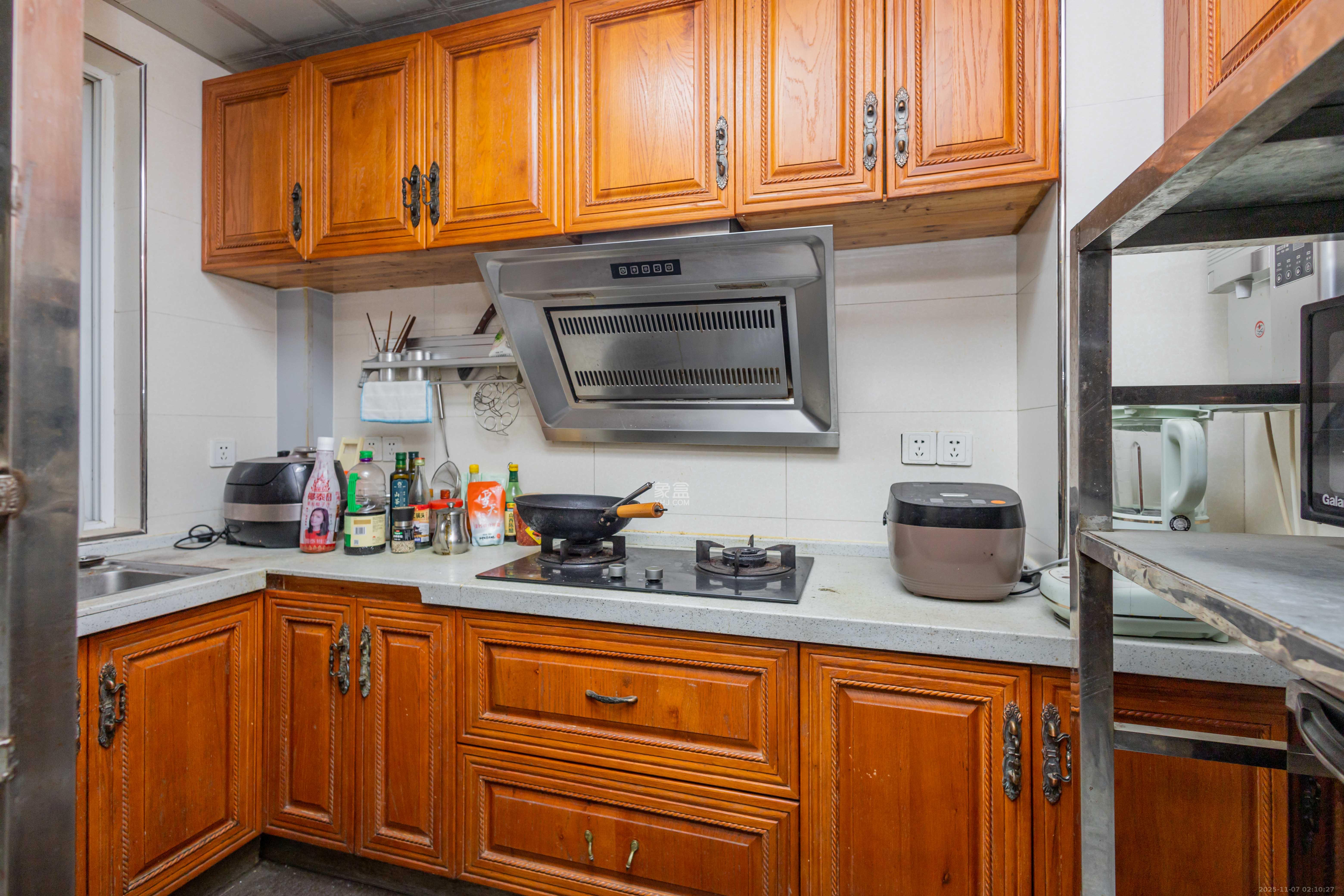 紫云阁  4室2厅2卫    71.8万厨房