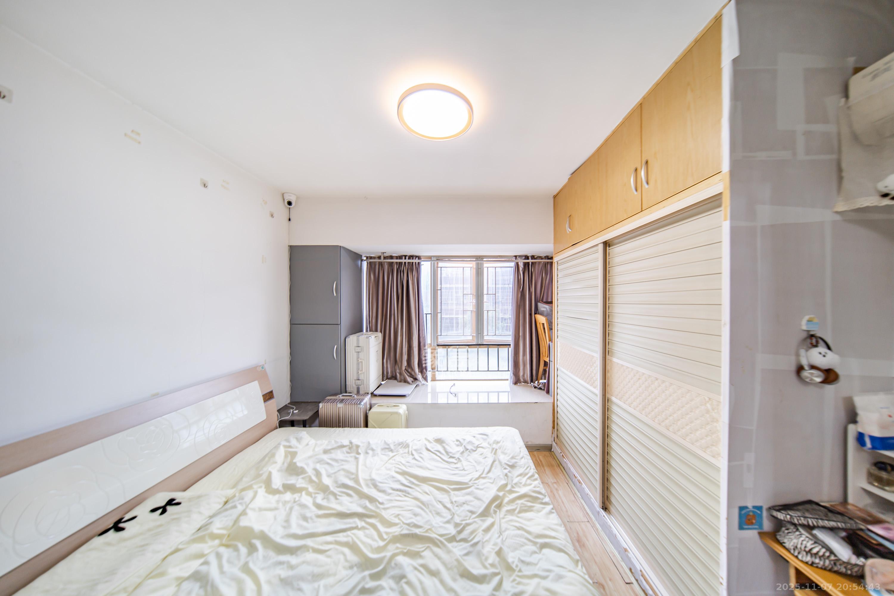 星尚520  1室1厅1卫    28.0万卧室