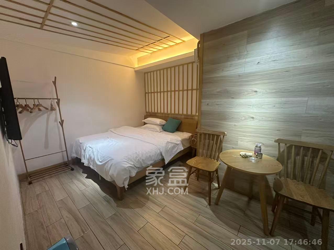 五一大道202（中环壹世界）  4室0厅0卫    3000.0元/月