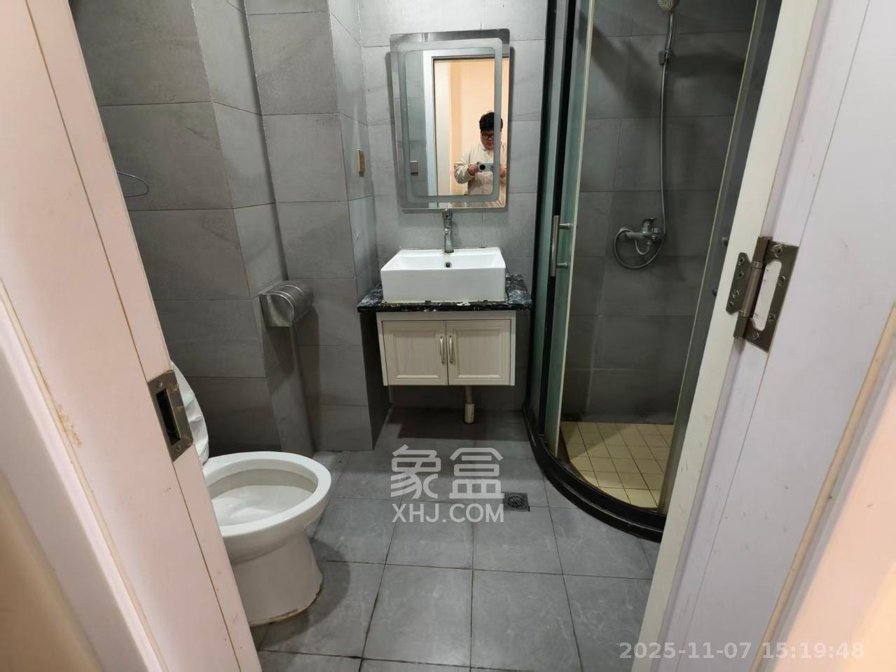 裕天国际商汇中心  1室0厅0卫    1300.0元/月室内图