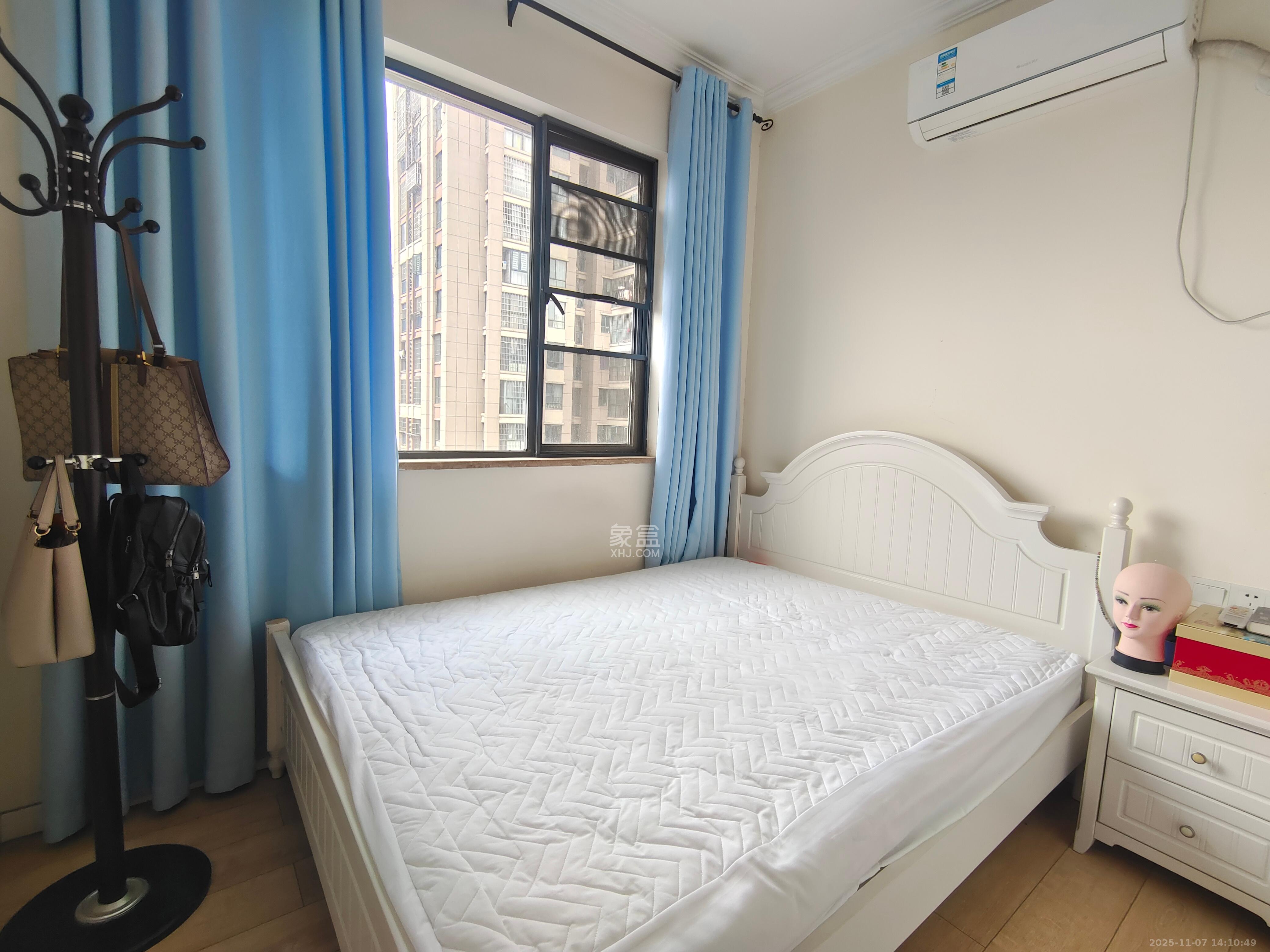 印山蓝色海岸 3室2厅2卫 2300.0元/月 印山蓝色海岸 3室2厅2卫 2300.0元/月室内图