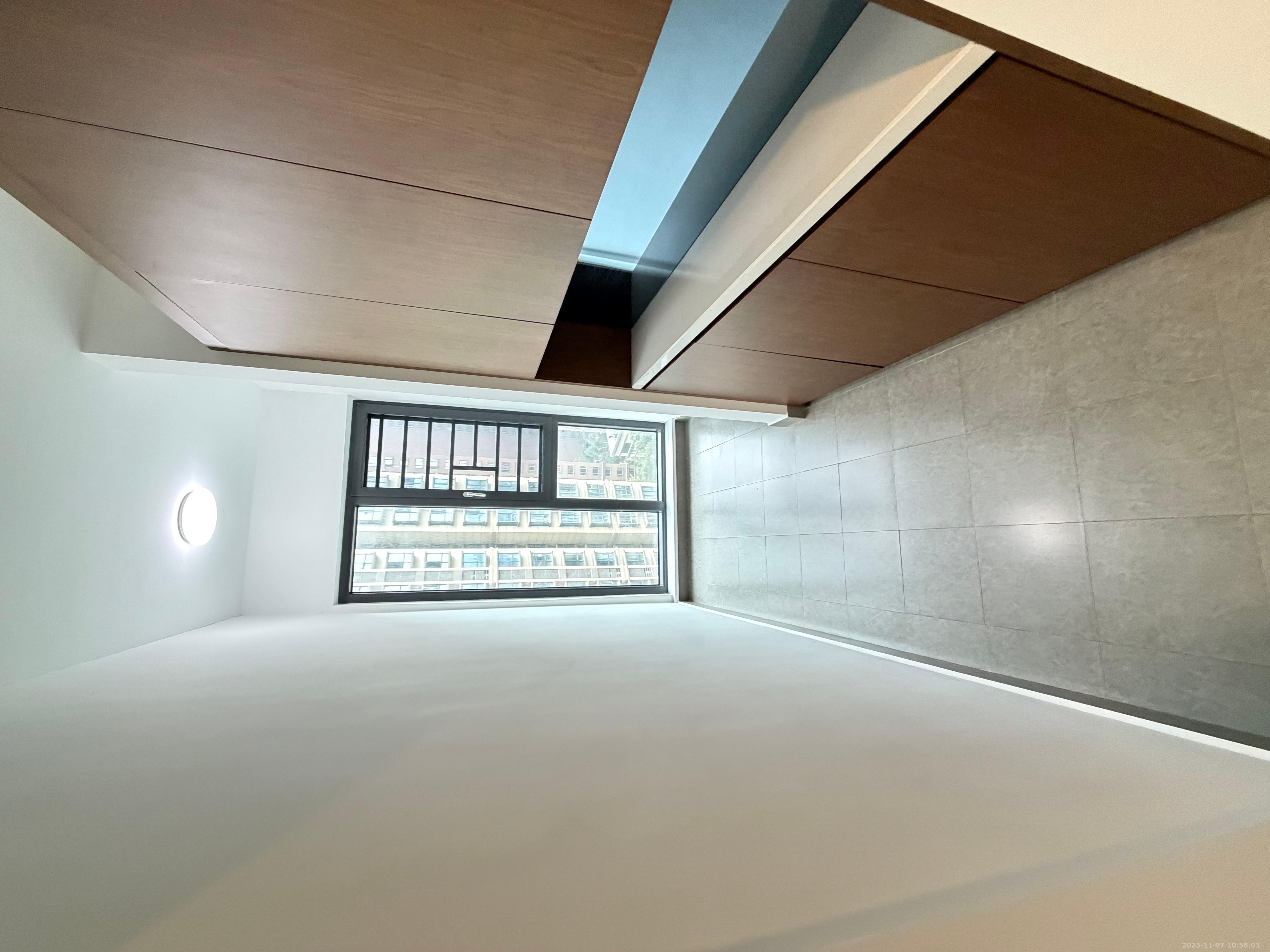 荣泰广场 3室2厅2卫 2800.0元/月 荣泰广场 3室2厅2卫 2800.0元/月室内图