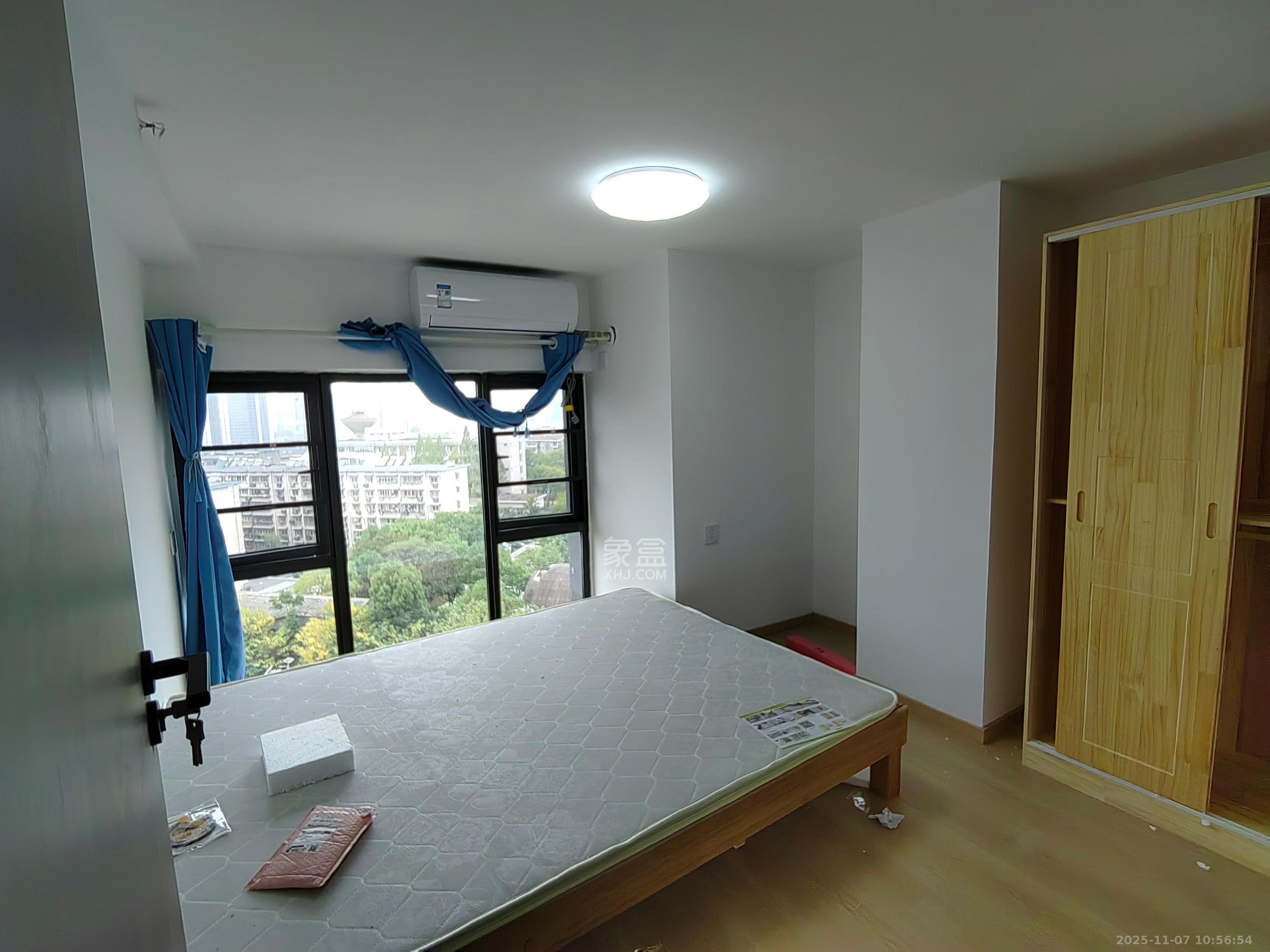 卓越伊景苑  2室1厅1卫    1500.0元/月室内图