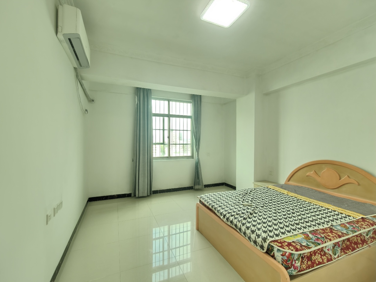 阳光巴洛克广场 3室2厅2卫 2500.0元/月 阳光巴洛克广场 3室2厅2卫 2500.0元/月室内图