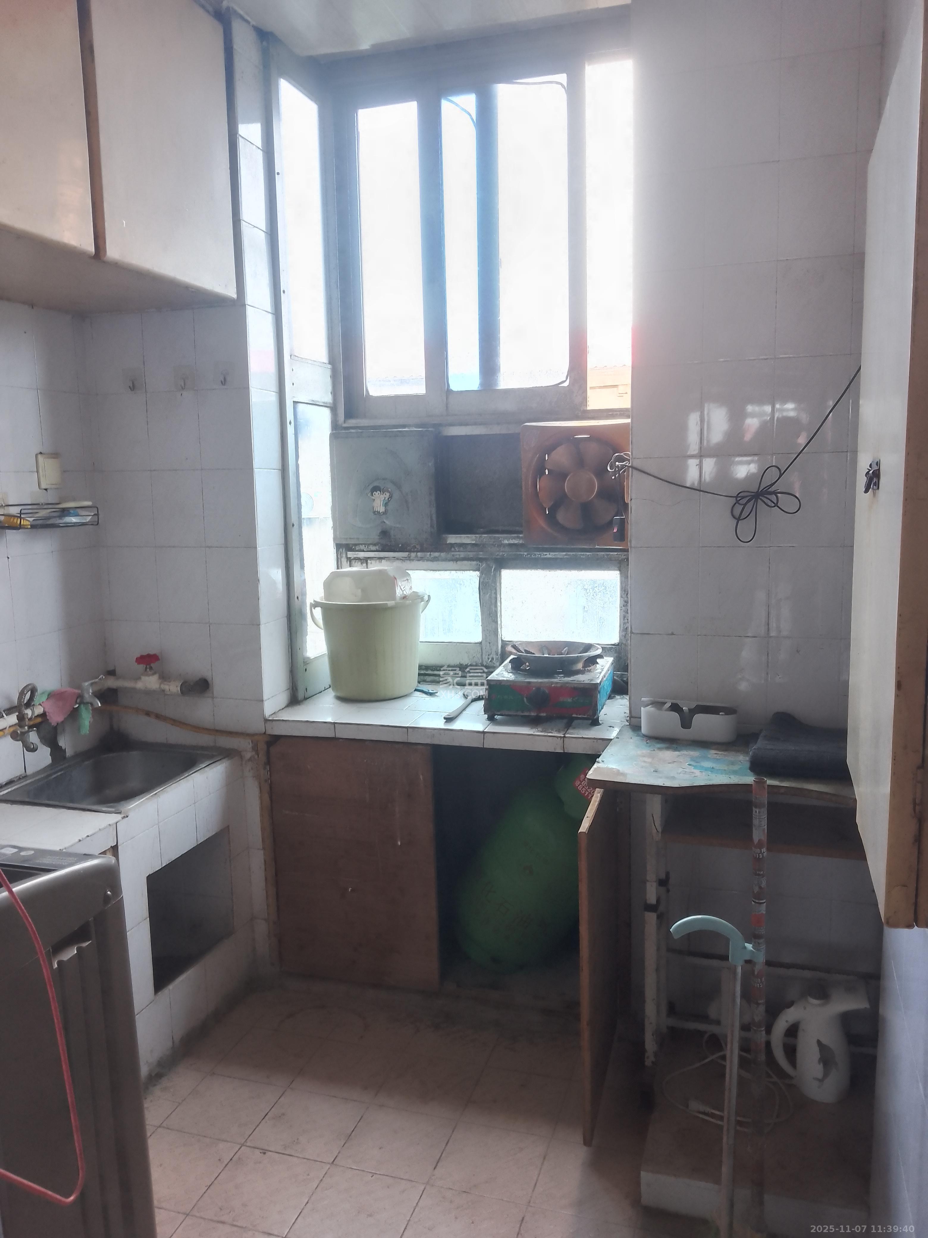 东瓜山一村 1室1厅1卫 1000.0元/月 东瓜山一村 1室1厅1卫 1000.0元/月室内图