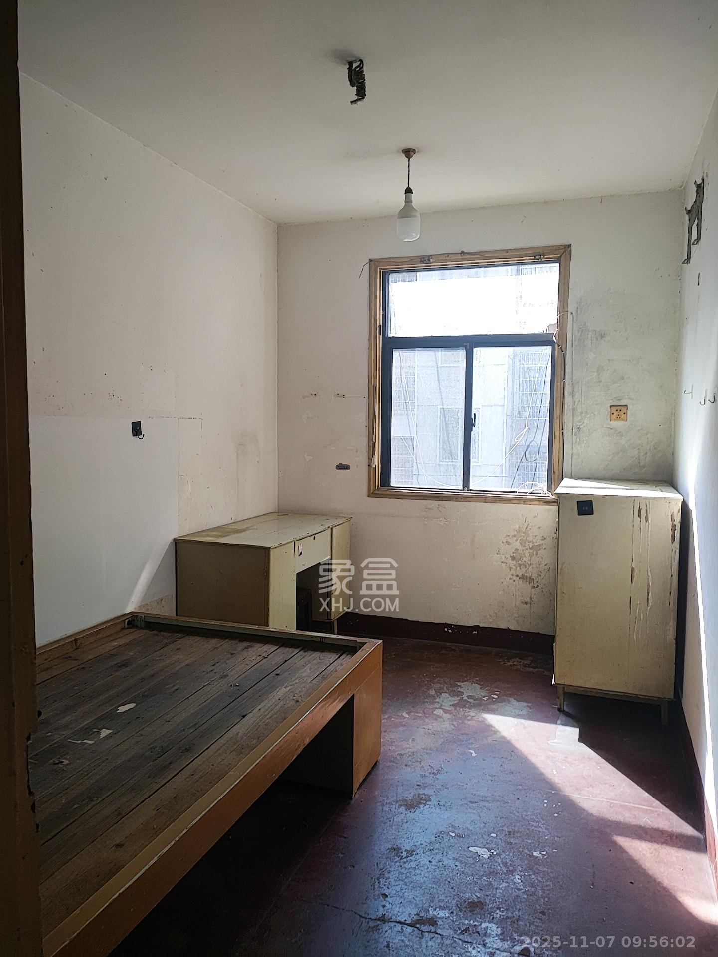 杏花园私房散盘  2室1厅1卫    700.0元/月室内图