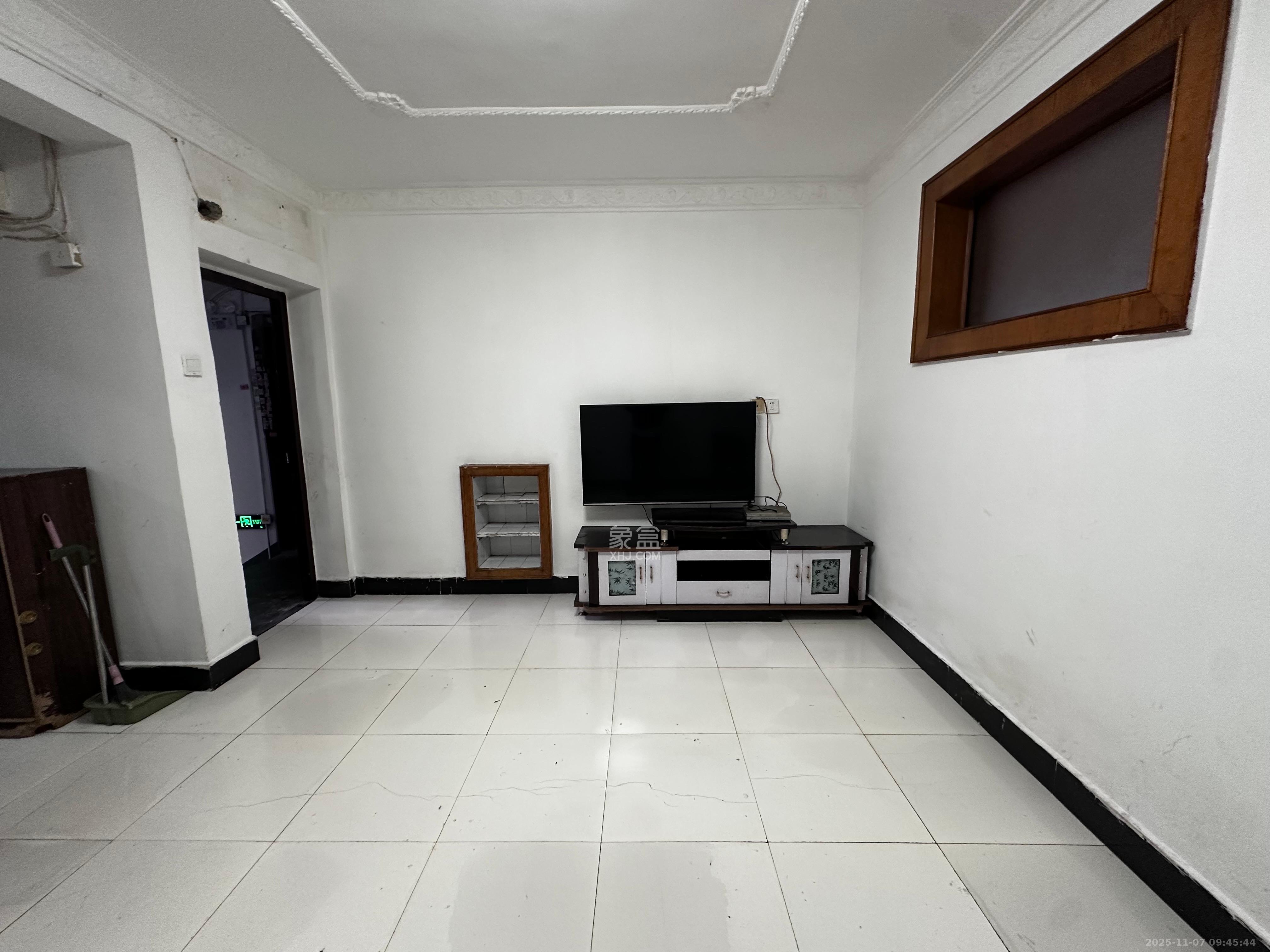 木材厂宿舍（南湖医院对面）  1室0厅0卫    1500.0元/月