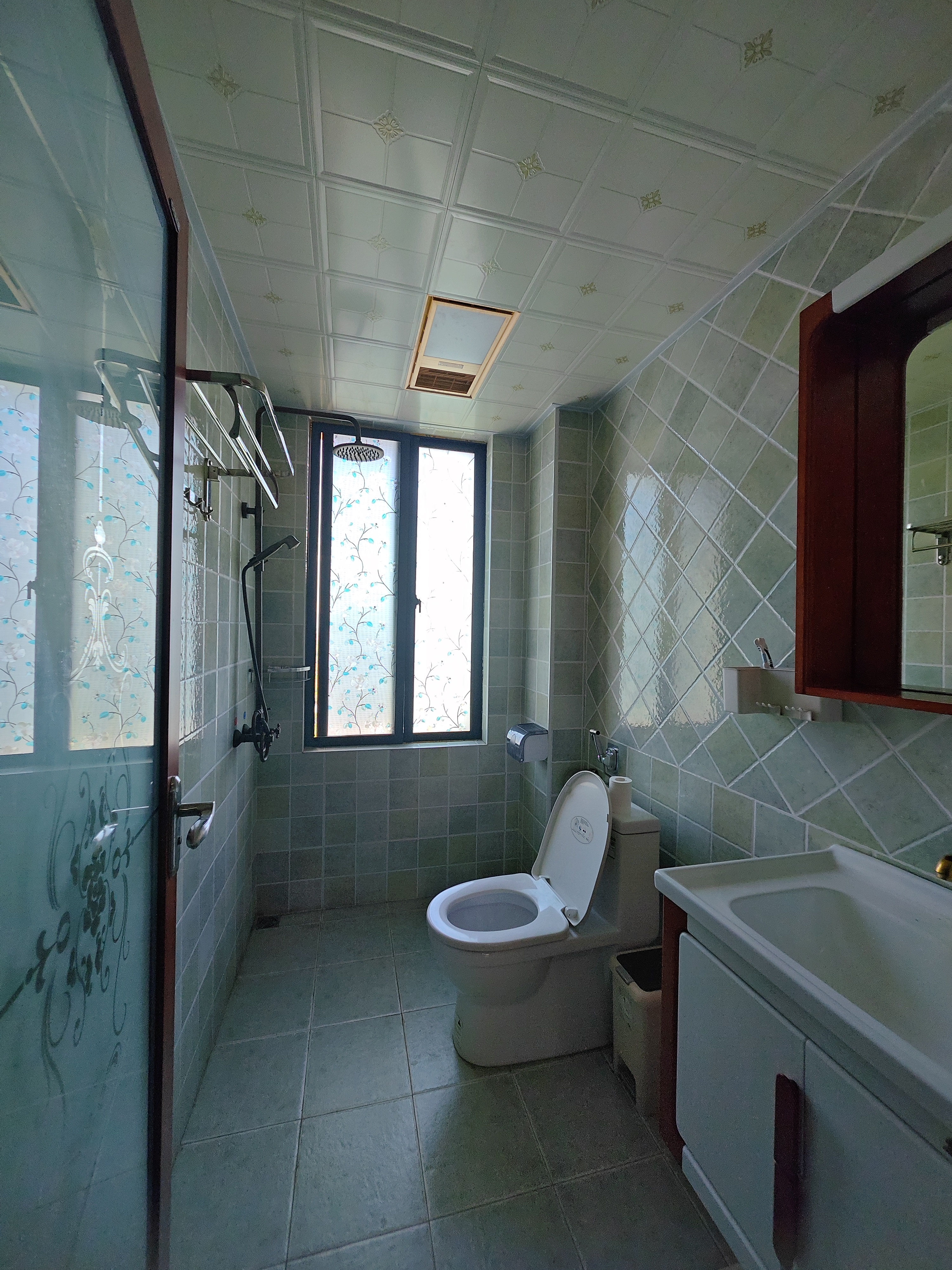 长湖峰境 4室2厅2卫 2800.0元/月 长湖峰境 4室2厅2卫 2800.0元/月室内图