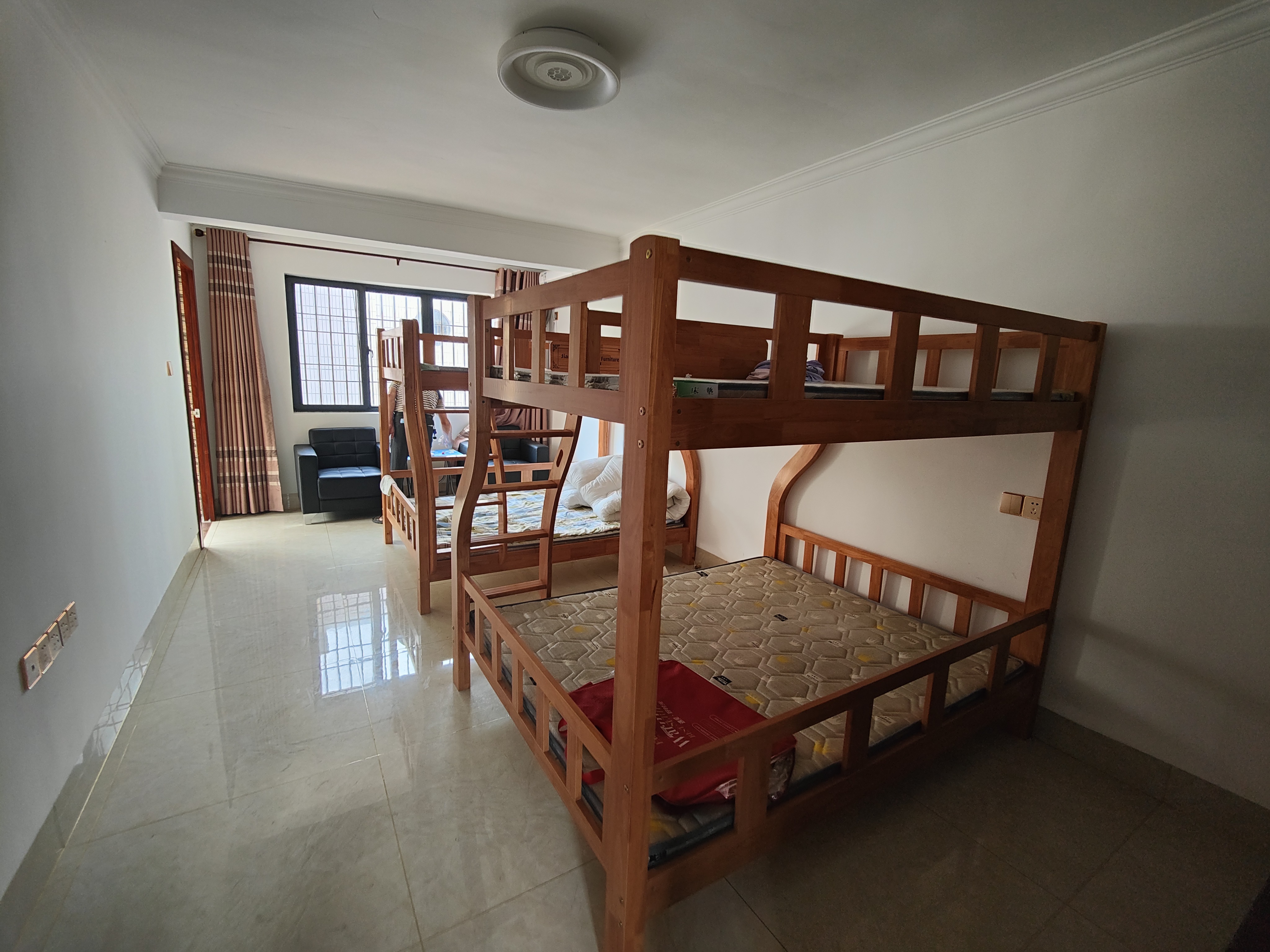 富怡别墅  8室3厅5卫    13000.0元/月室内图