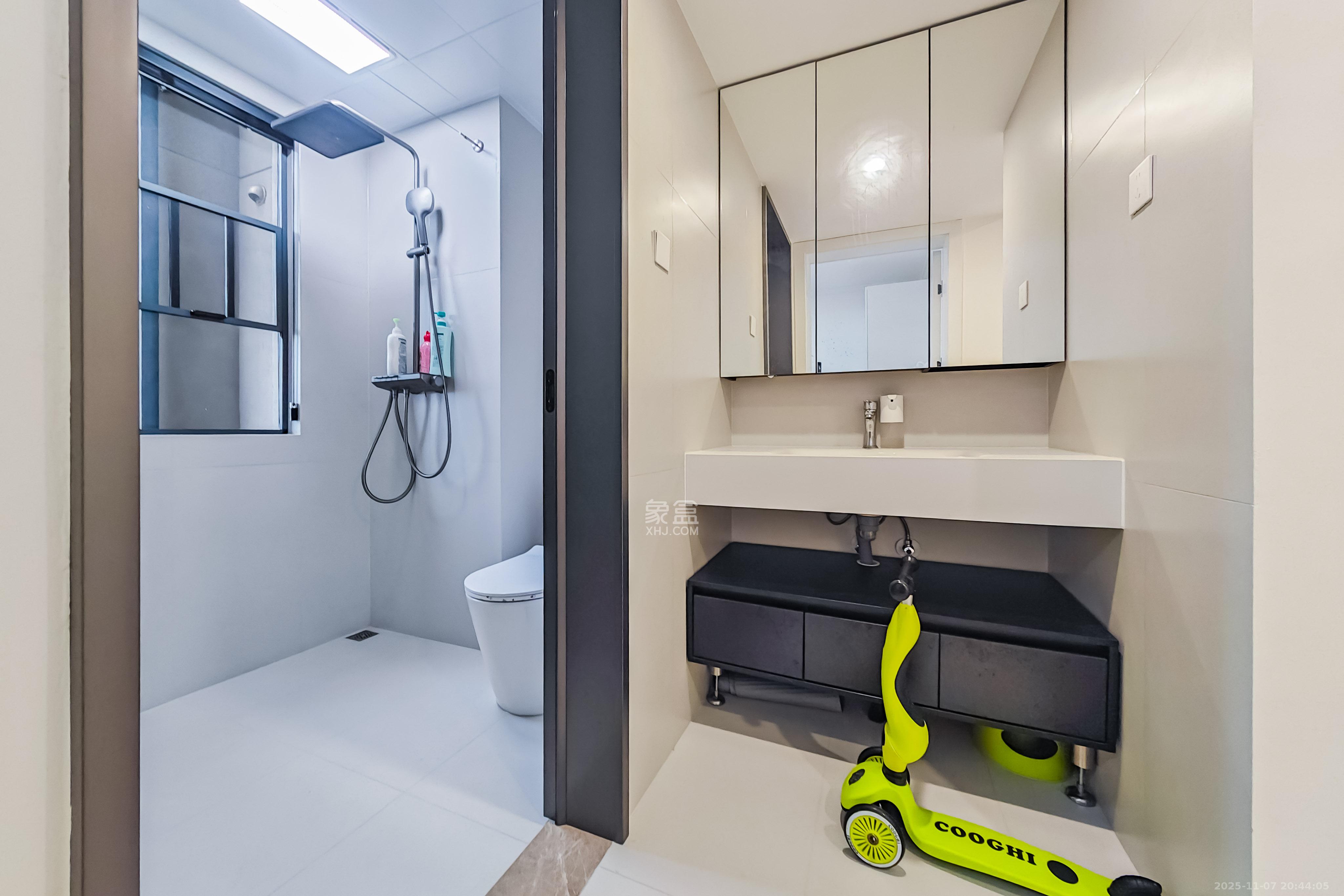 万科金域华府三四期 4室2厅2卫 142.0万 万科金域华府三四期 4室2厅2卫 142.0万卫生间