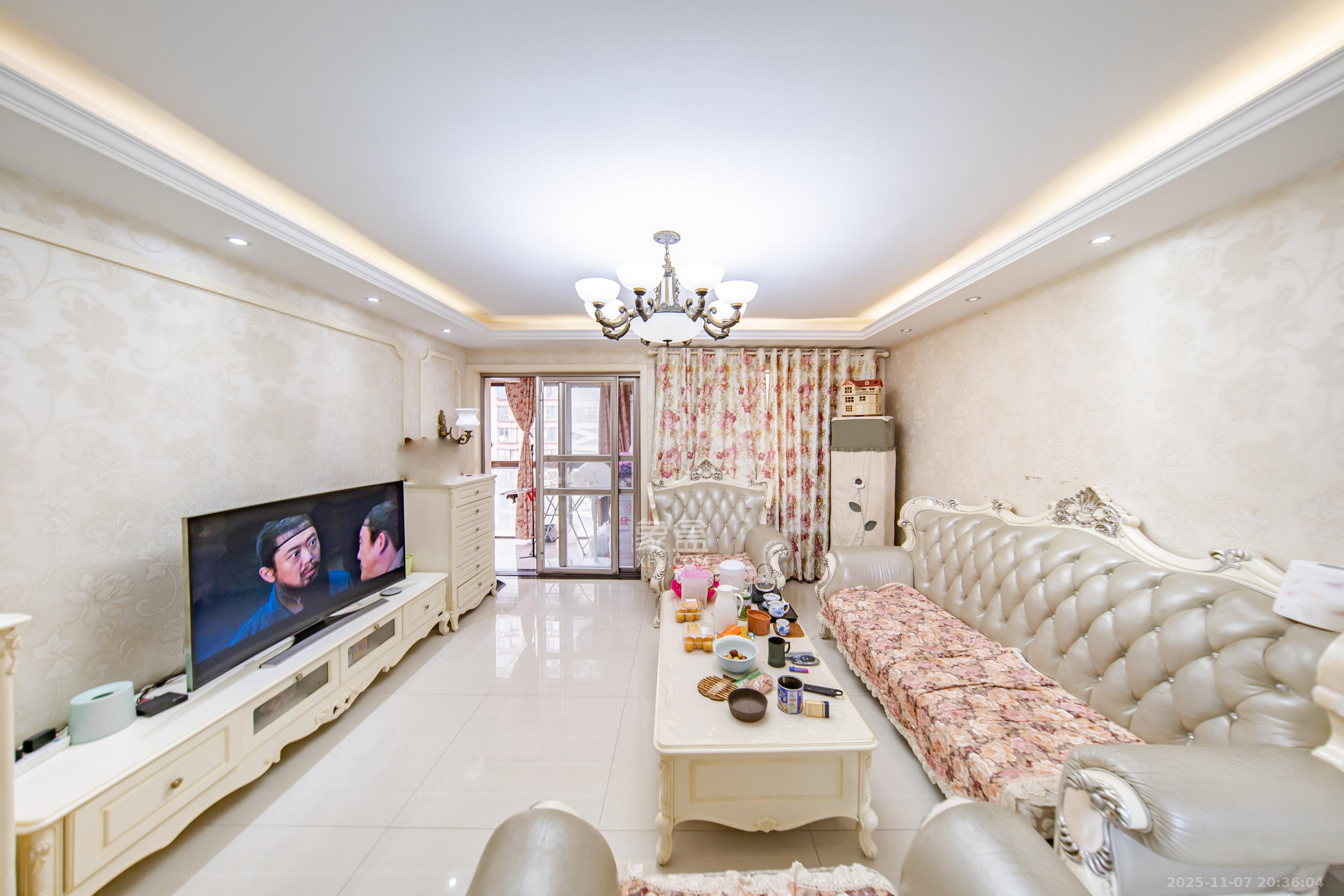 天健芙蓉盛世一期  4室2厅2卫    160.0万