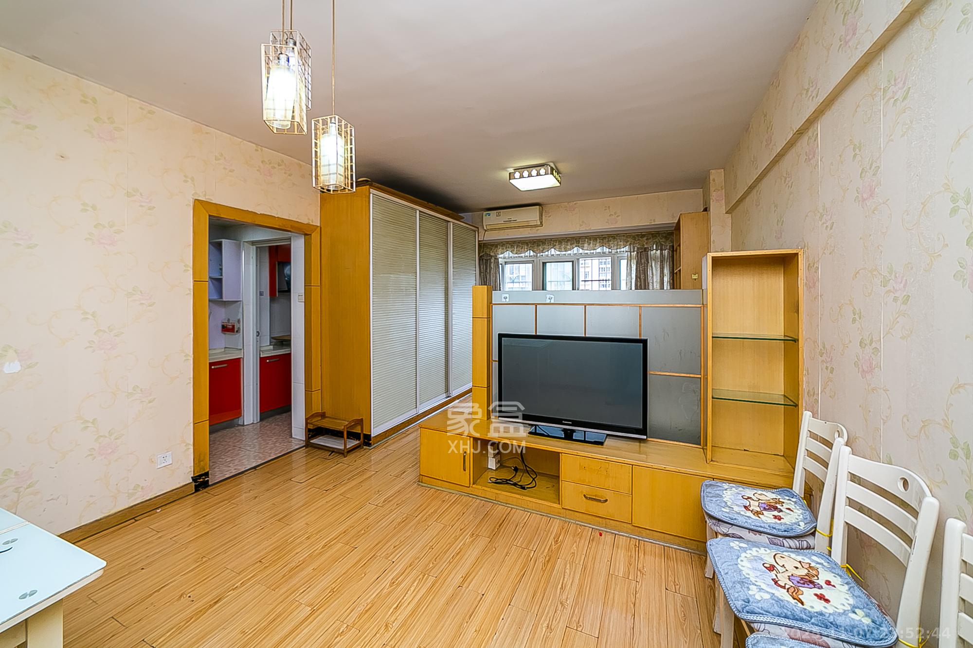 金碧文华  1室1厅1卫    29.6万