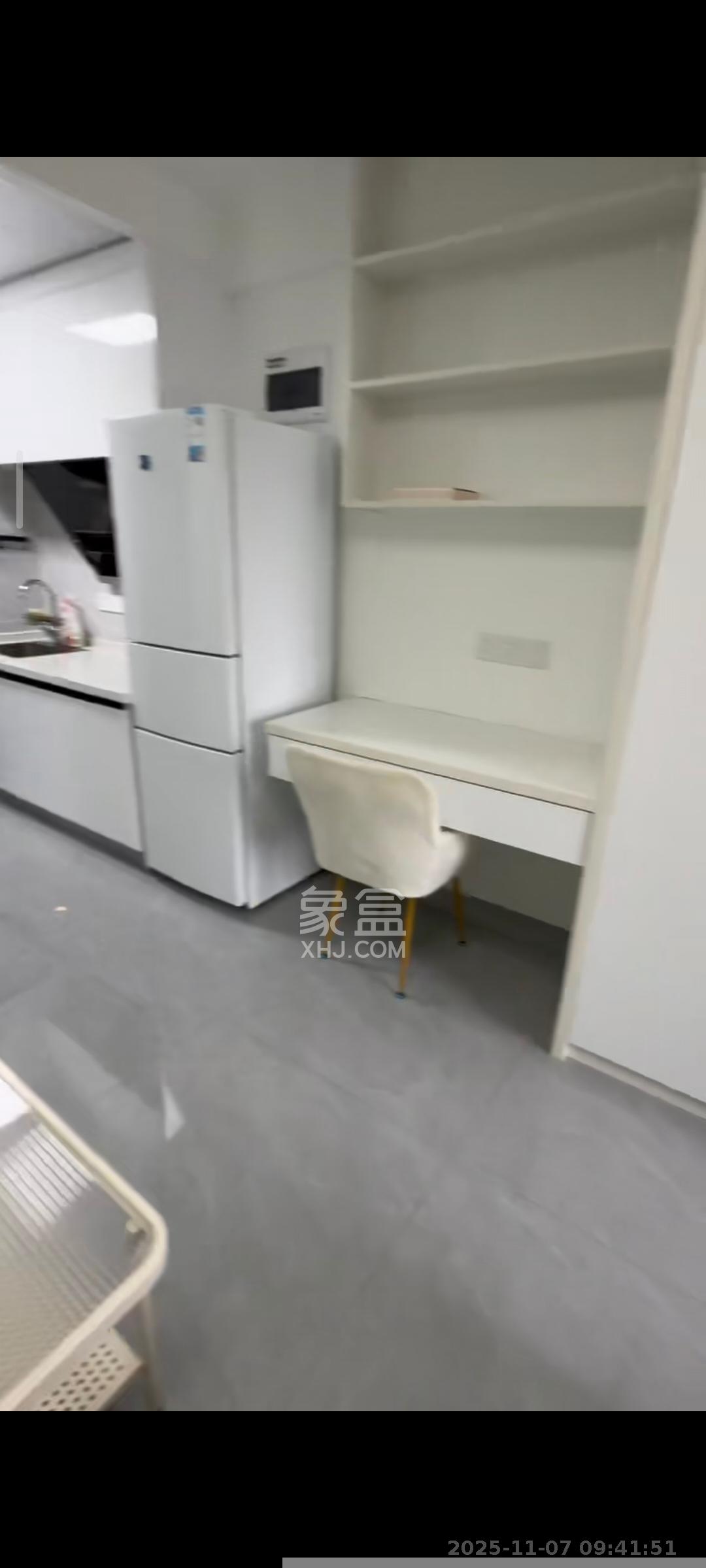 龙湖铂金岛 1室0厅0卫 1800.0元/月 龙湖铂金岛 1室0厅0卫 1800.0元/月室内图