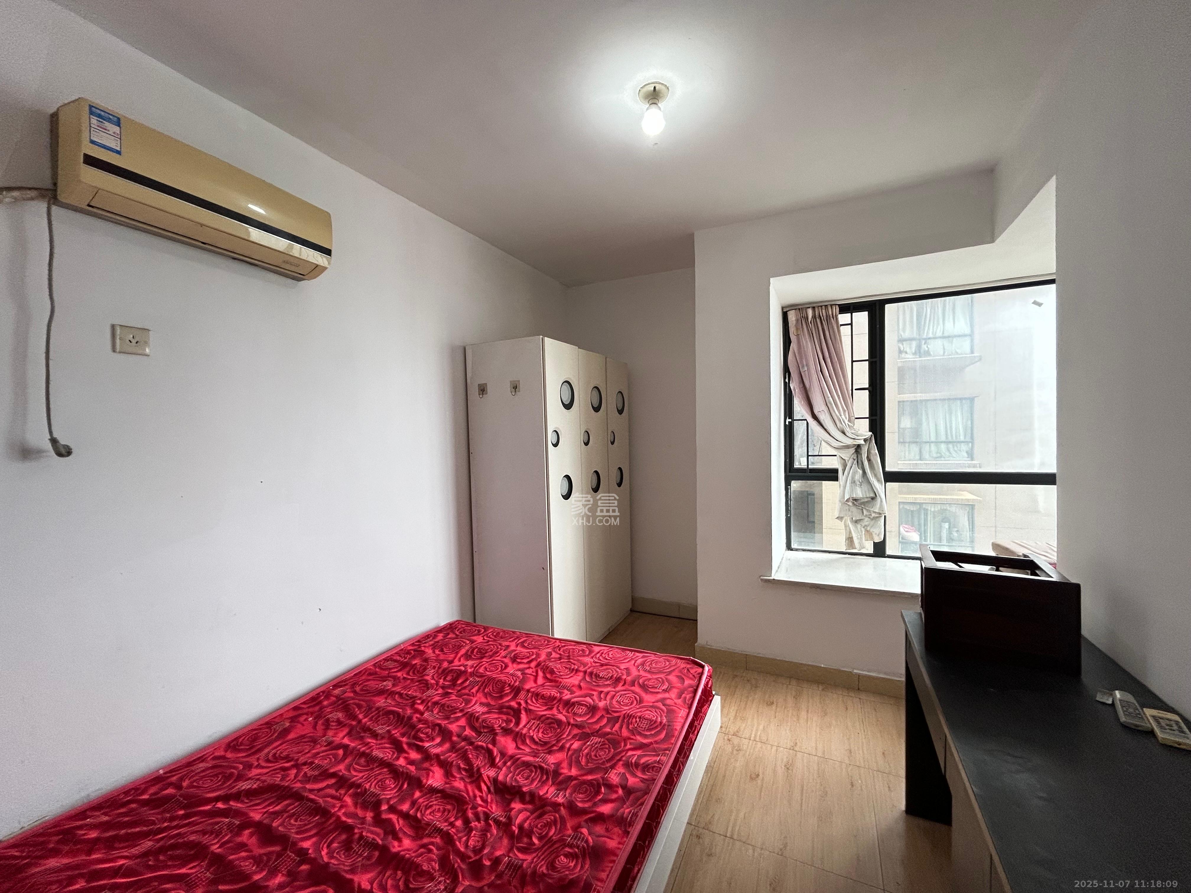 香江锦城  2室2厅1卫    2500.0元/月室内图