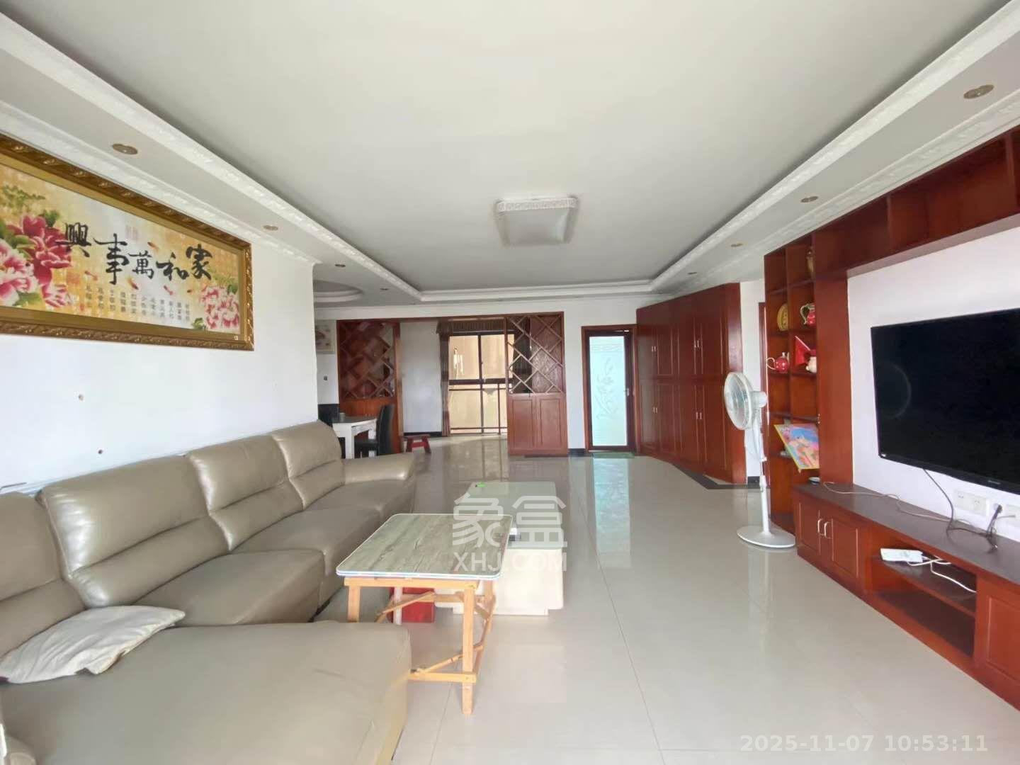 海洋半岛(月珑湾) 3室2厅2卫 2800.0元/月 海洋半岛(月珑湾) 3室2厅2卫 2800.0元/月室内图