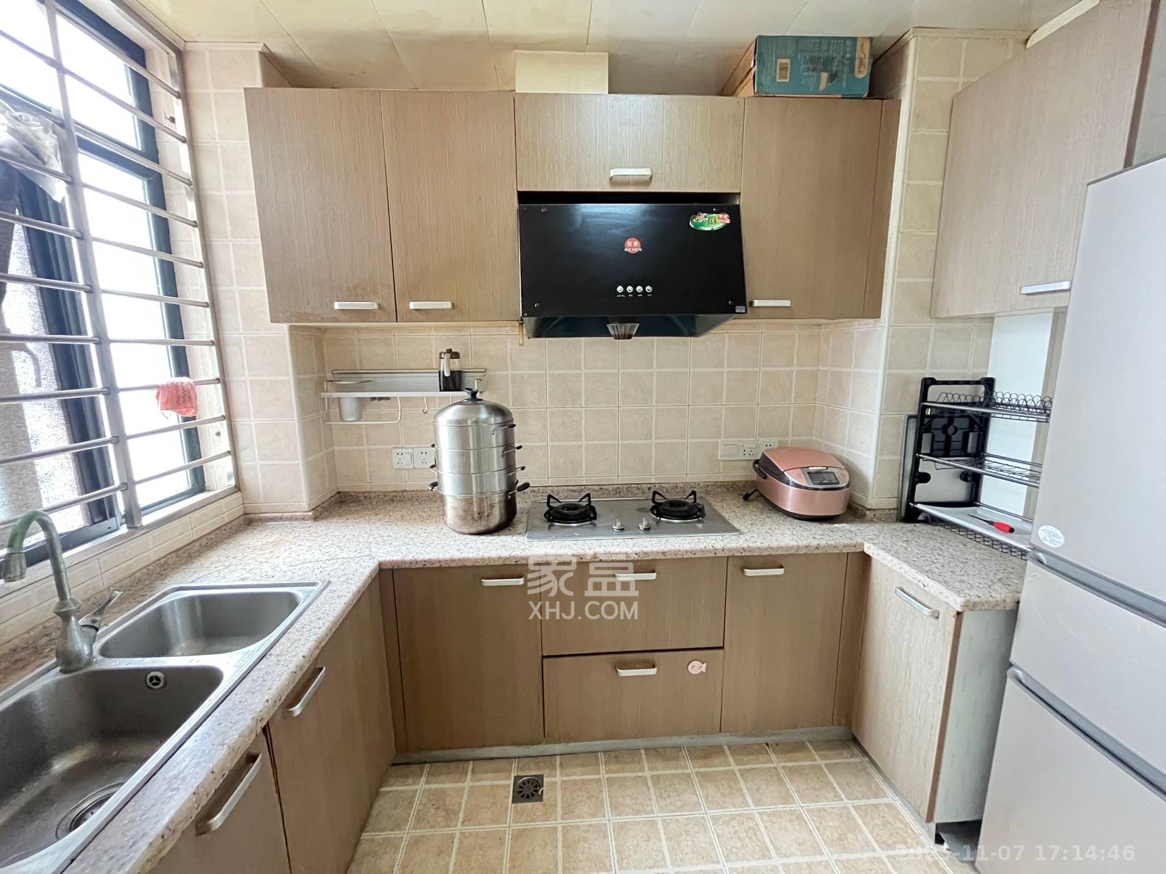 先锋东外滩  3室2厅2卫    2600.0元/月室内图