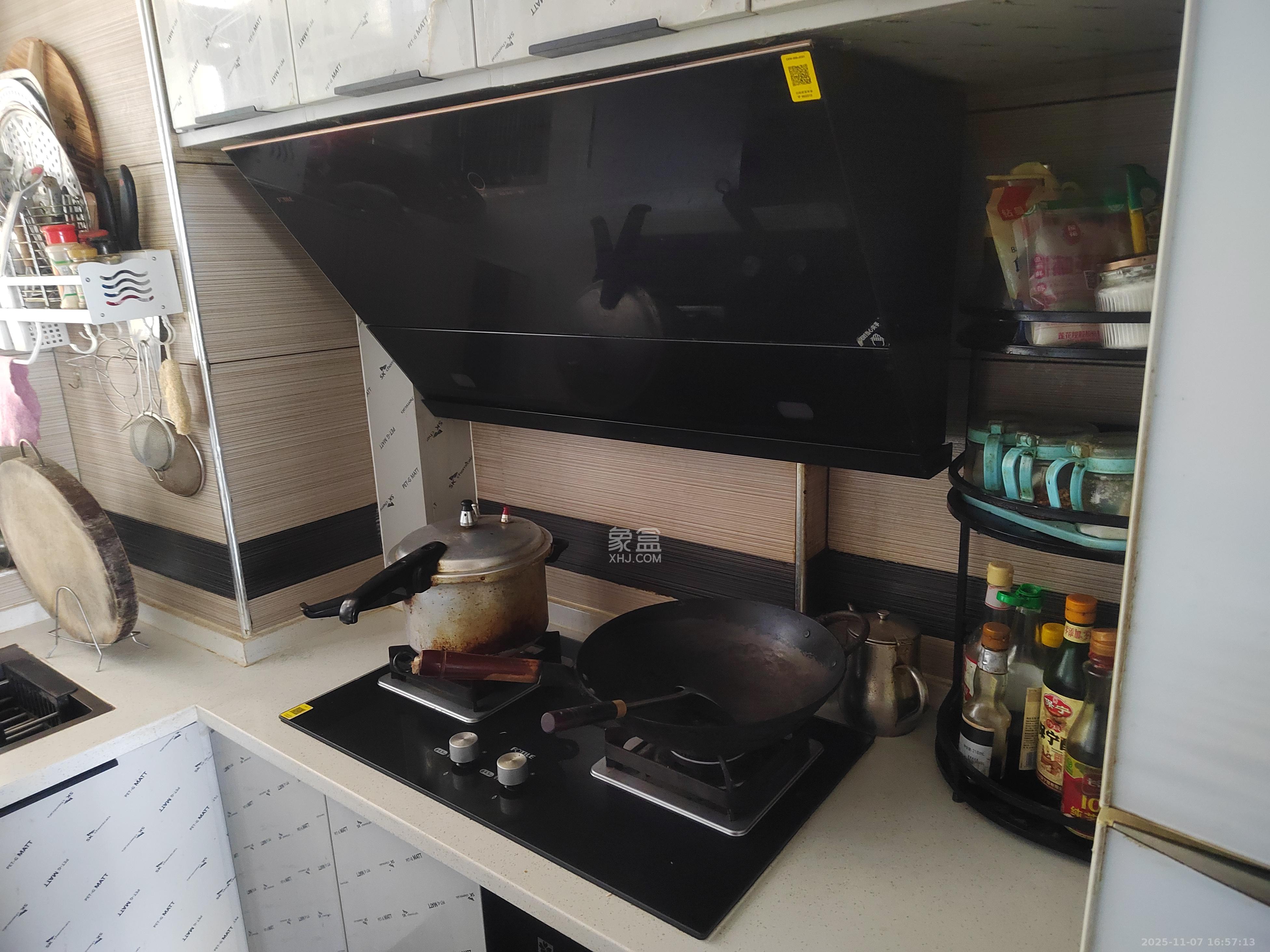 七里香榭  3室2厅2卫    2600.0元/月室内图