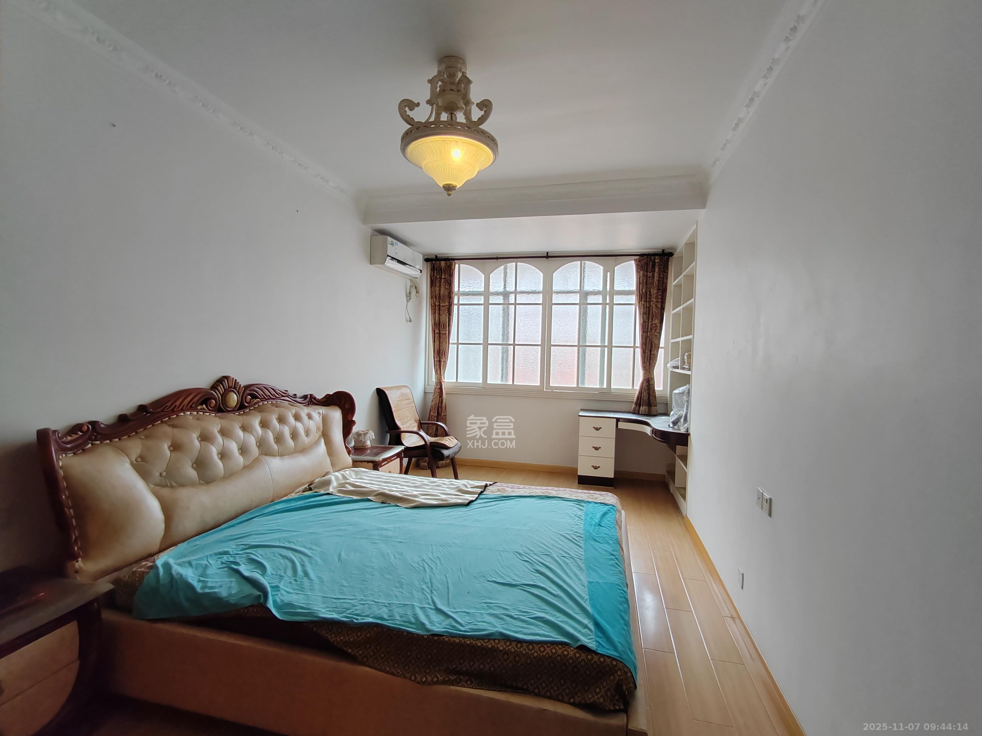 湘绣城  5室3厅2卫    2600.0元/月室内图