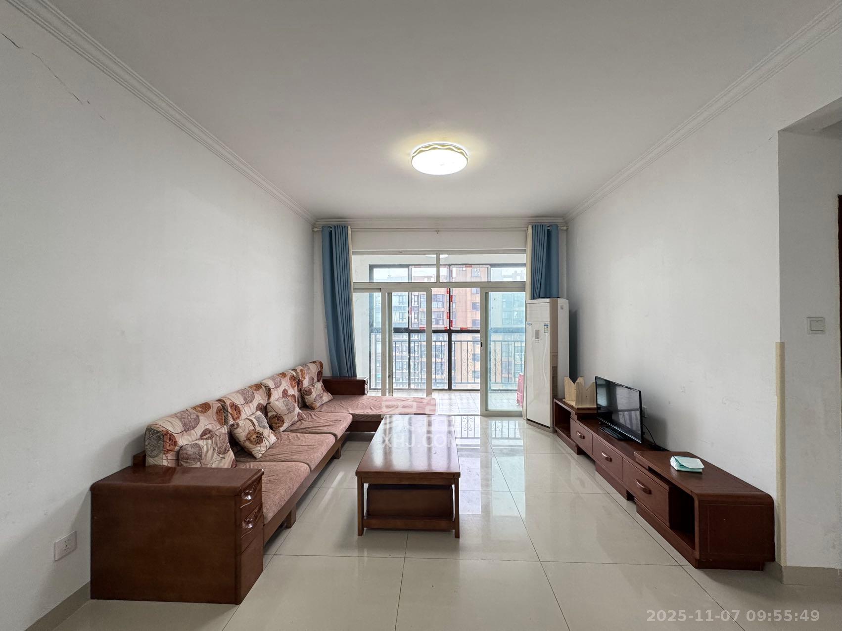 金鼎公园尚  2室2厅1卫    2000.0元/月