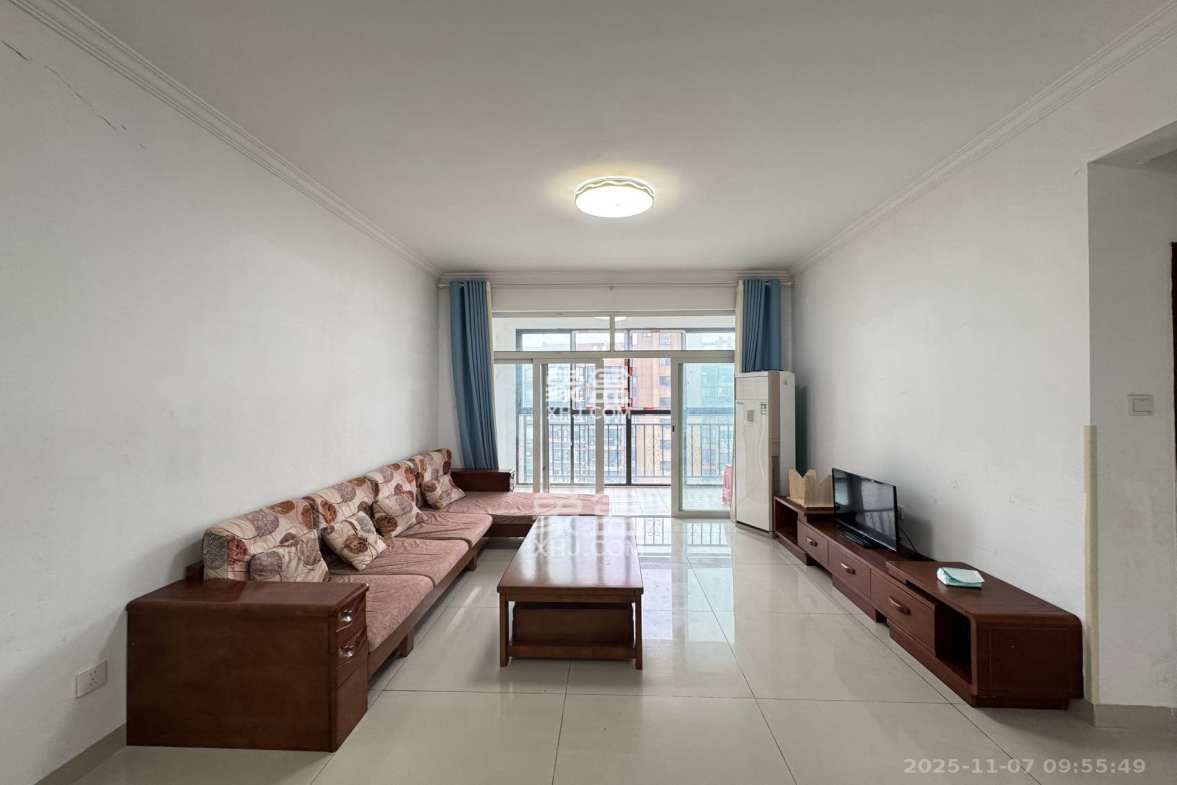 金鼎公园尚 2室2厅1卫 2000.0元/月 金鼎公园尚 2室2厅1卫 2000.0元/月室内图