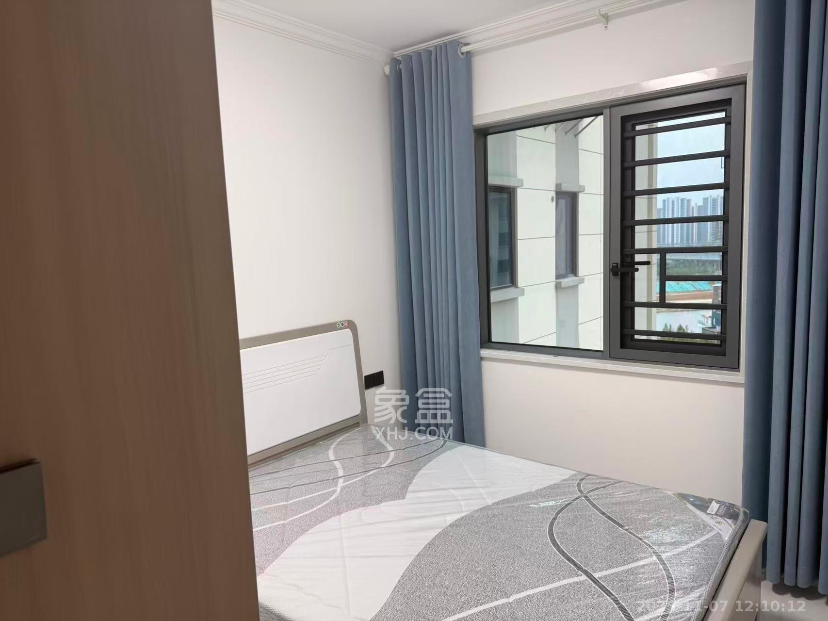 和景家园二期  3室2厅2卫    2700.0元/月室内图