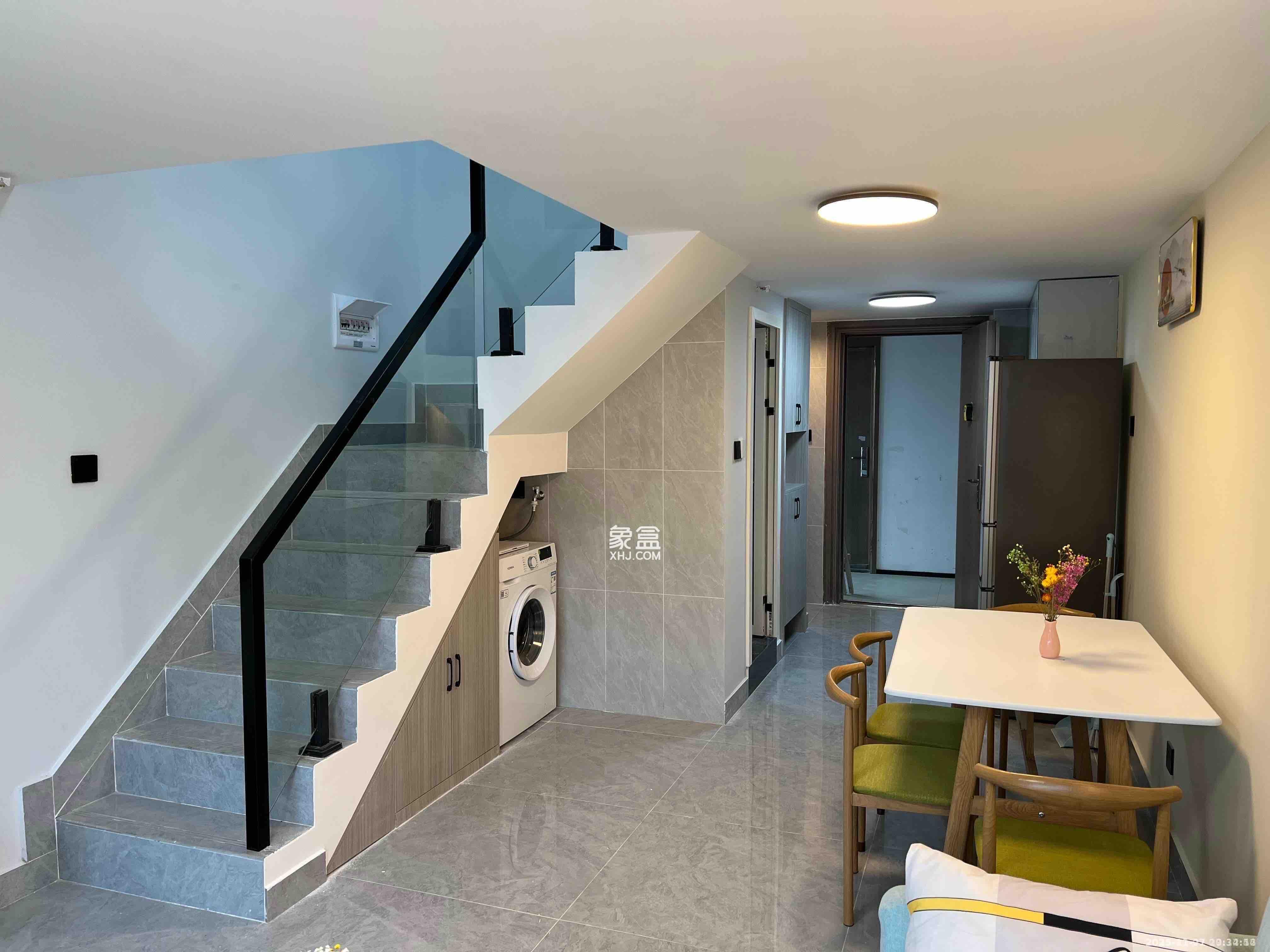 长房时代小镇  2室1厅1卫    2000.0元/月室内图