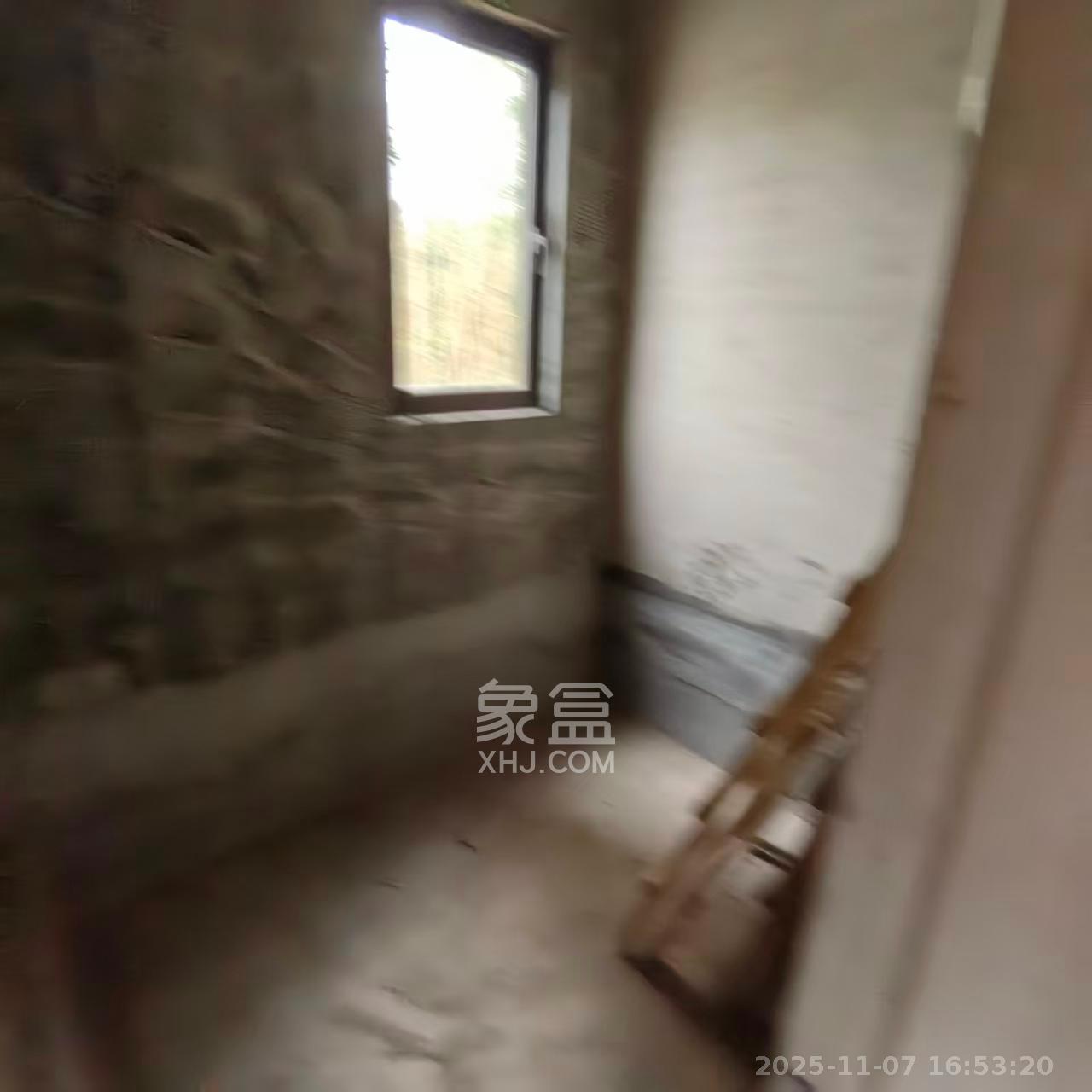 兴进珺府  3室2厅2卫    1200.0元/月室内图