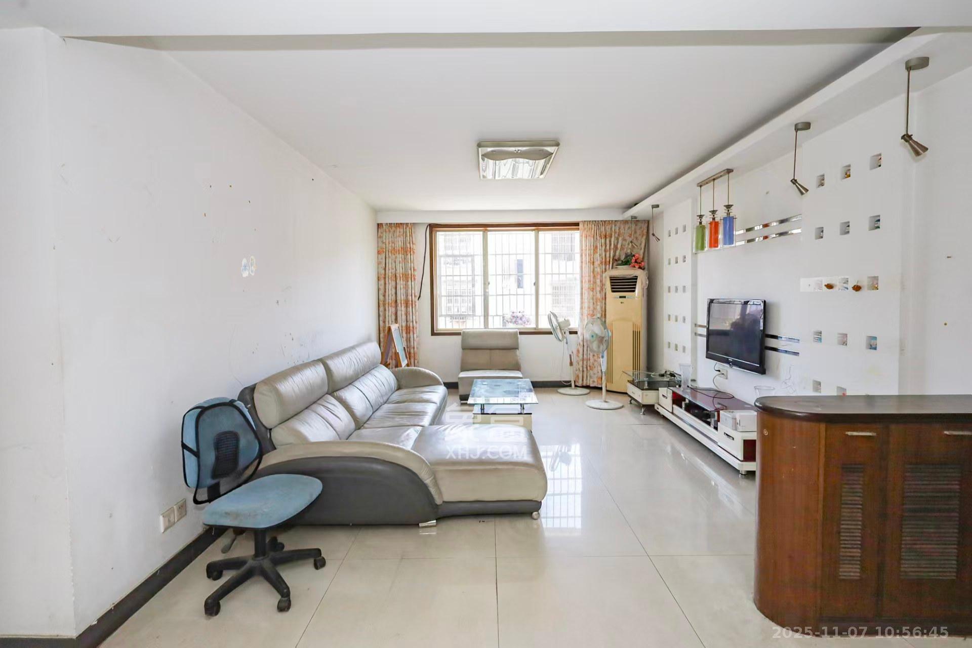 桔洲新苑（观沙岭）  3室2厅2卫    2200.0元/月