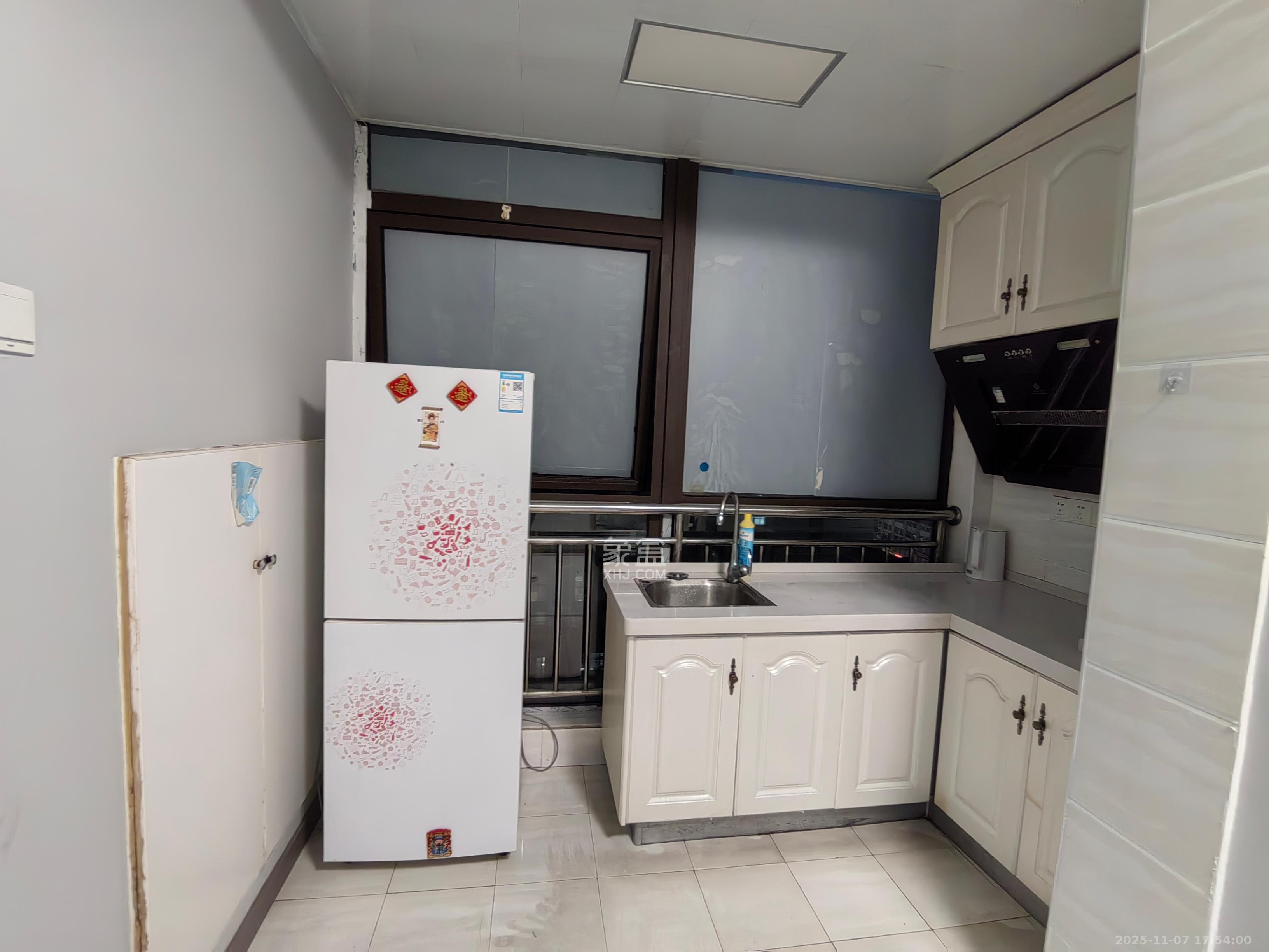 乐尚城  1室1厅1卫    1300.0元/月室内图