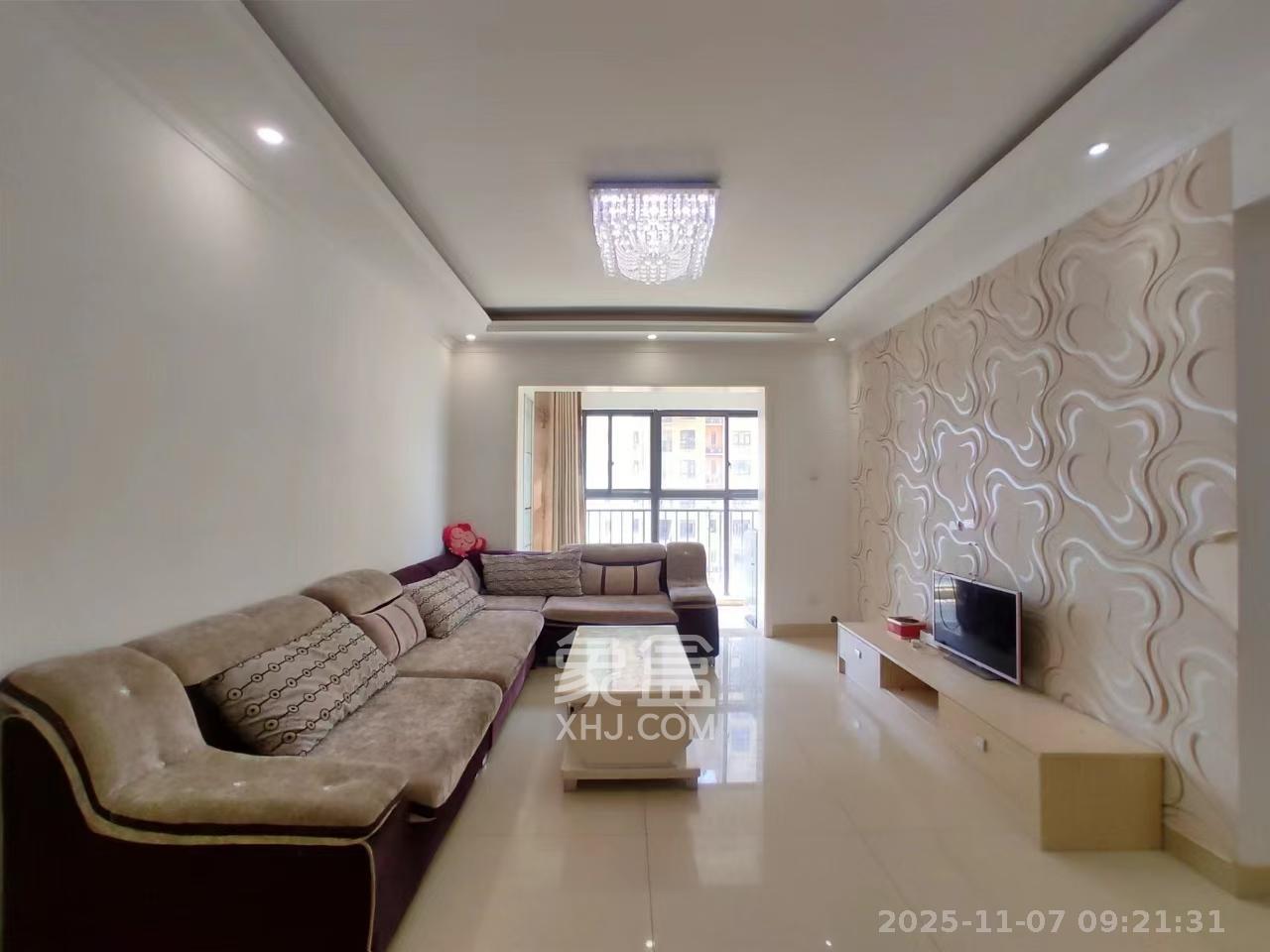 米兰春天  3室1厅1卫    1700.0元/月