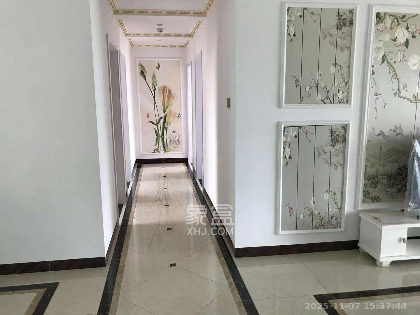 晟通牡丹舸  3室2厅2卫    4000.0元/月室内图