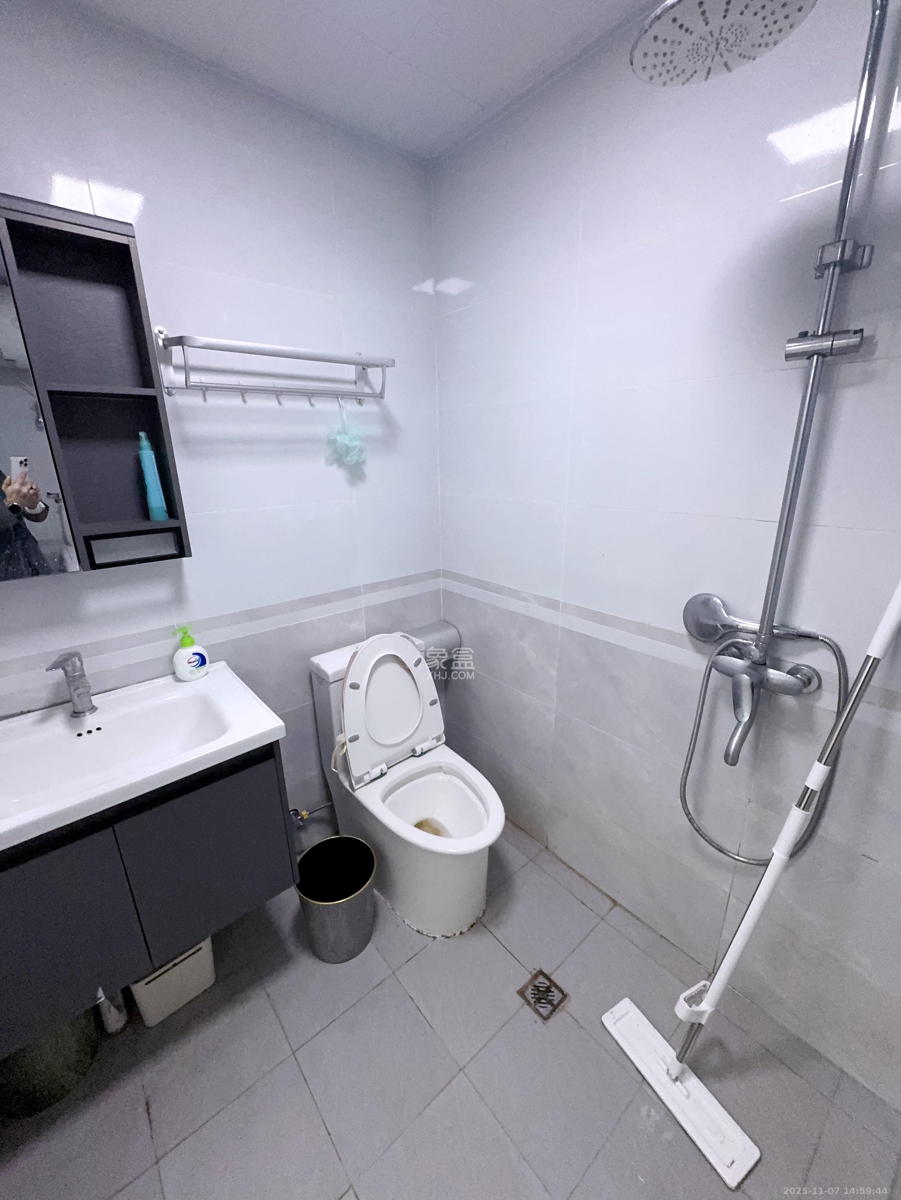 梅溪湖家居建材城  1室1厅1卫    1300.0元/月室内图