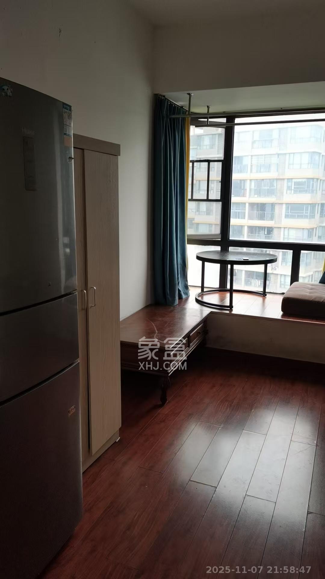 恒基凯旋门一二期  1室1厅1卫    1150.0元/月