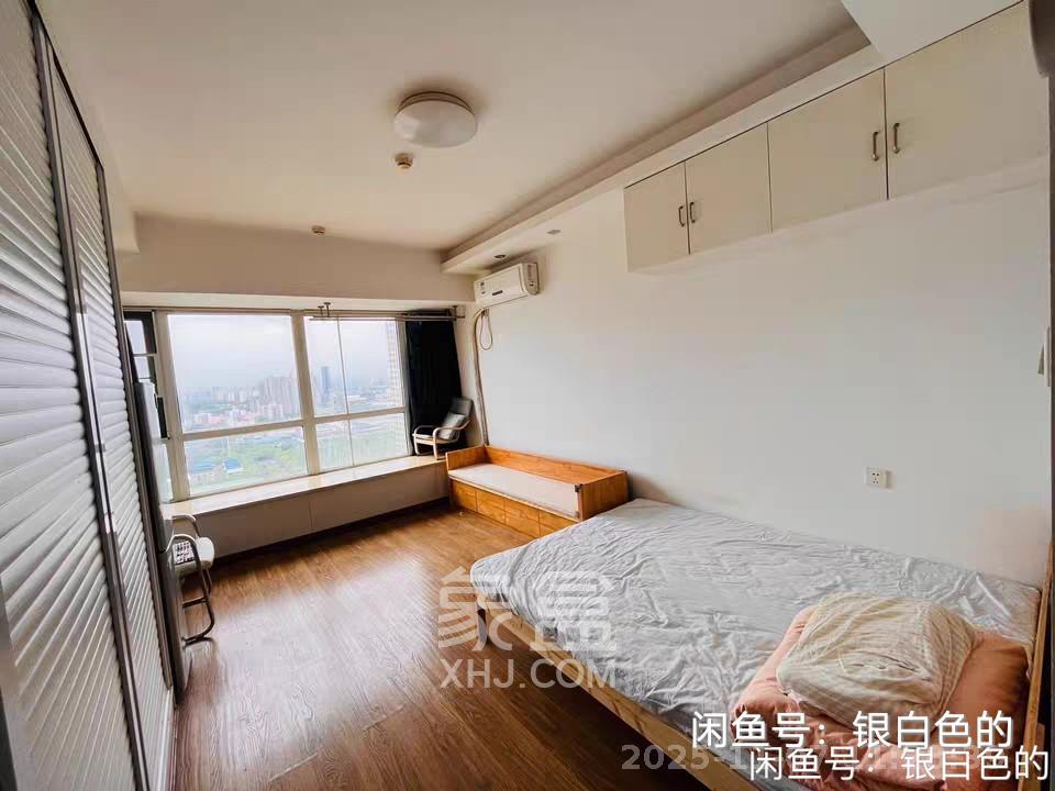 新长海广场  1室1厅1卫    1200.0元/月室内图