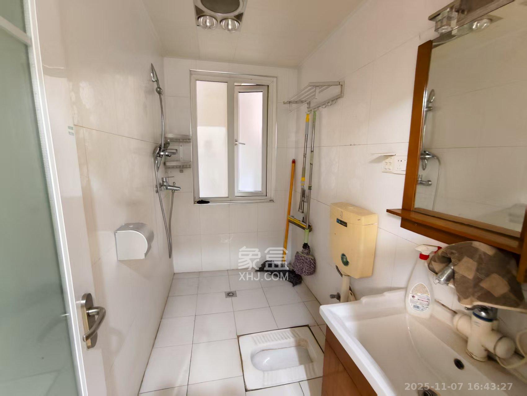 通华天都 3室2厅2卫 2600.0元/月 通华天都 3室2厅2卫 2600.0元/月室内图