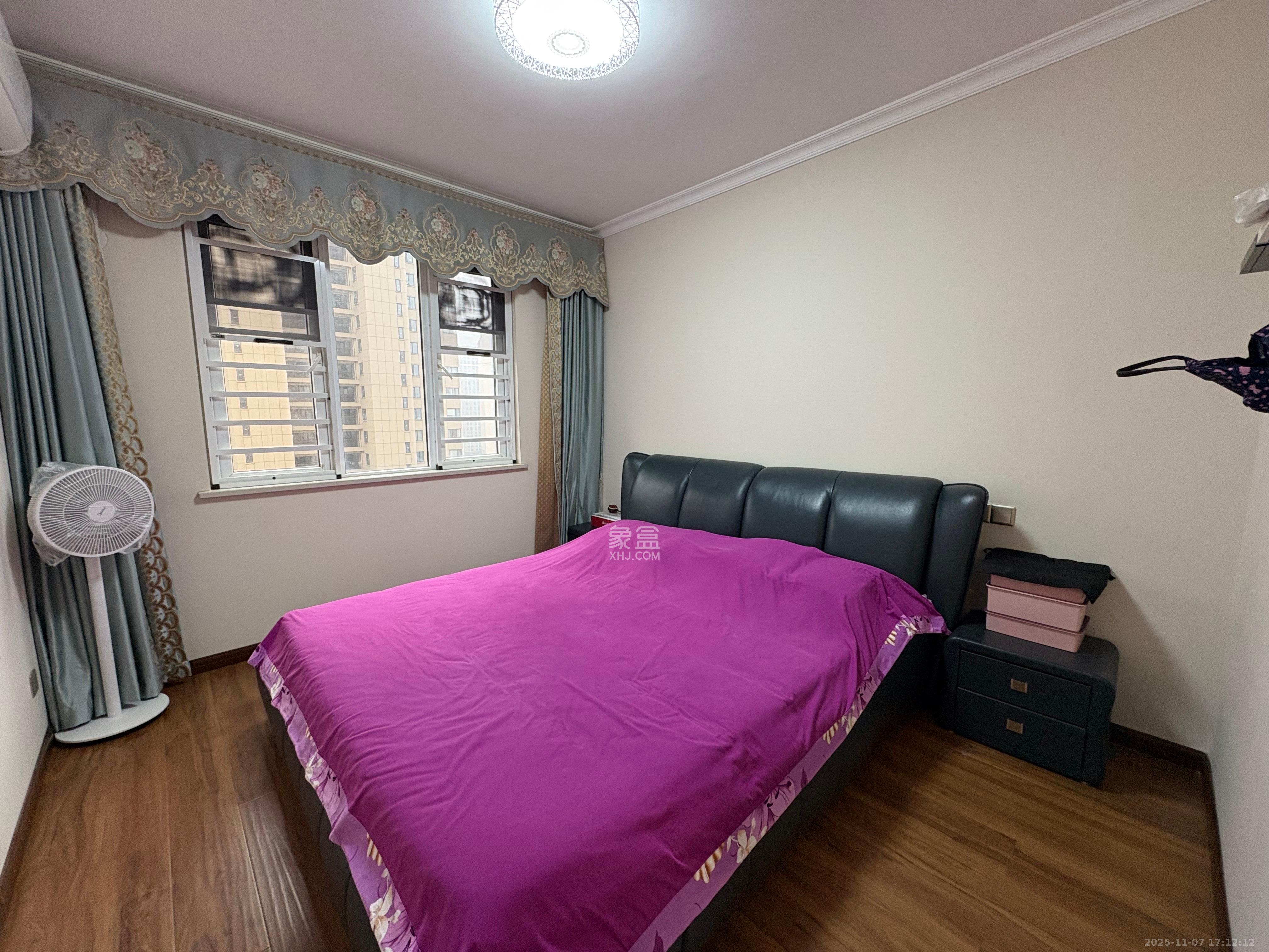 芙蓉万国城MOMA(卓越汇富苑) 3室2厅2卫 3000.0元/月 芙蓉万国城MOMA(卓越汇富苑) 3室2厅2卫 3000.0元/月室内图