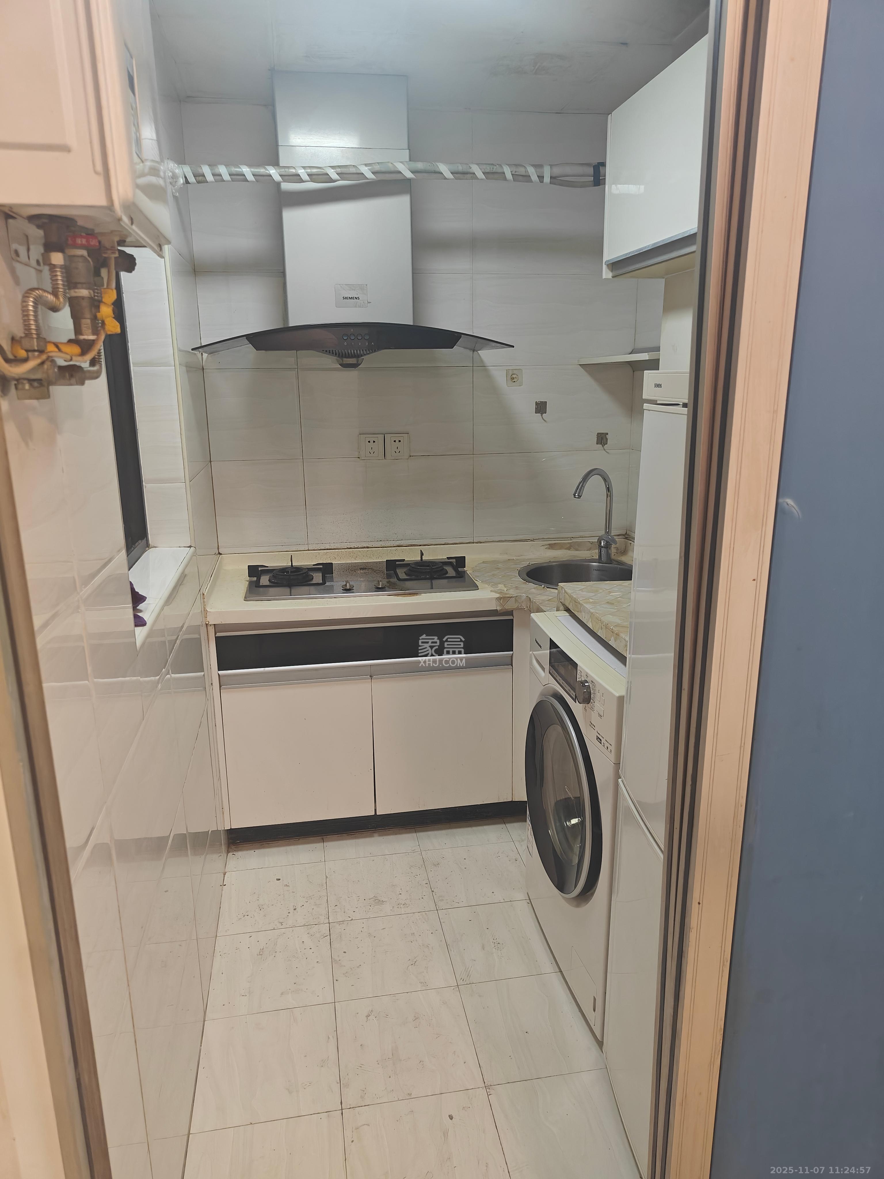 壹号公馆 2室1厅1卫 3300.0元/月 壹号公馆 2室1厅1卫 3300.0元/月室内图