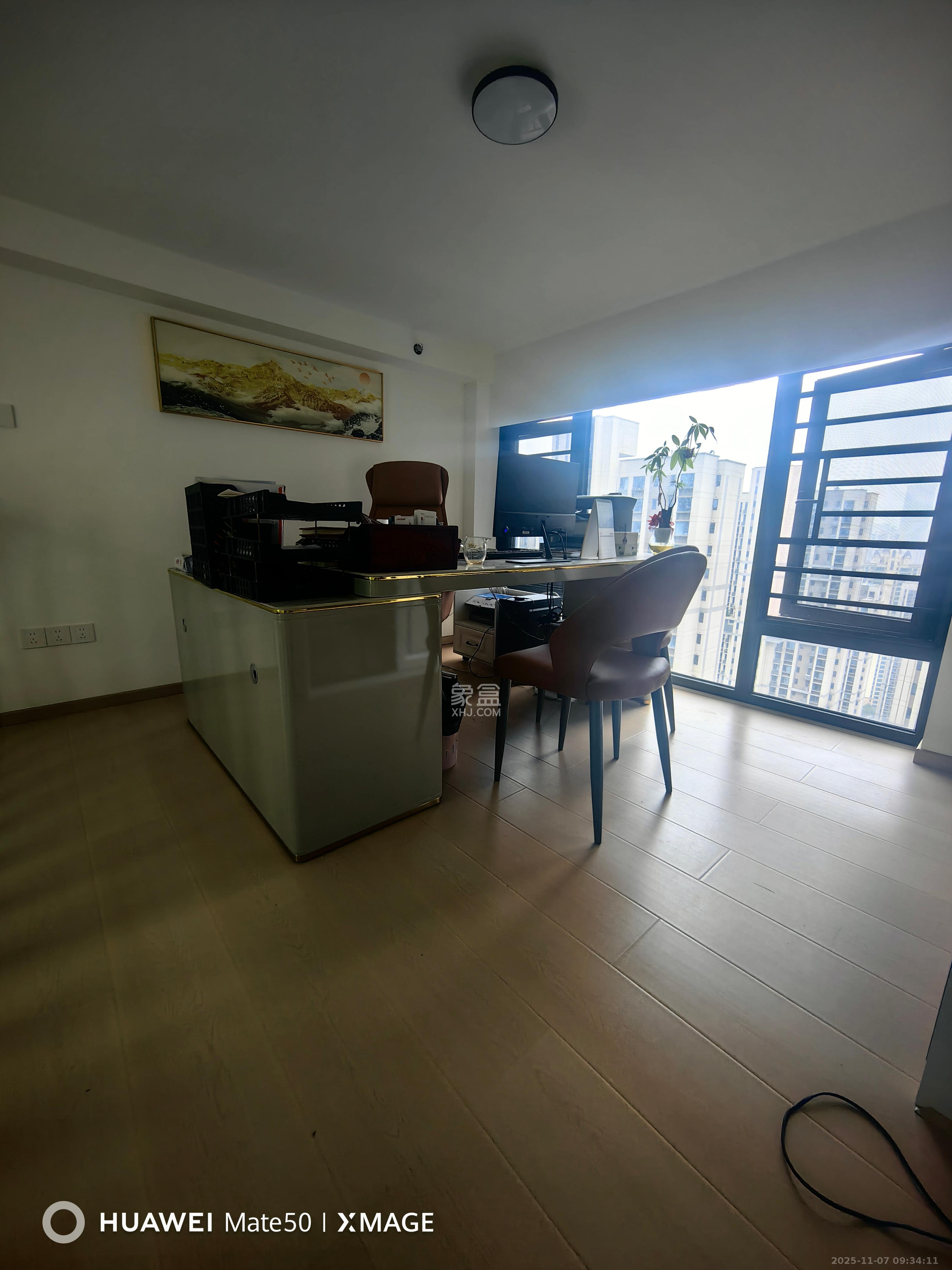 卓越中寰 2室1厅1卫 2600.0元/月 卓越中寰 2室1厅1卫 2600.0元/月室内图