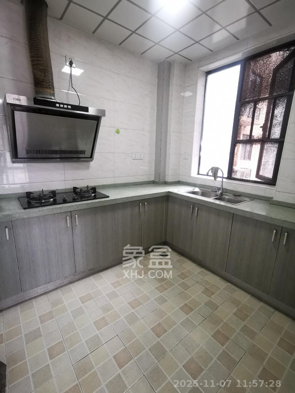 佳辉丽景鑫城  2室2厅1卫    1500.0元/月室内图