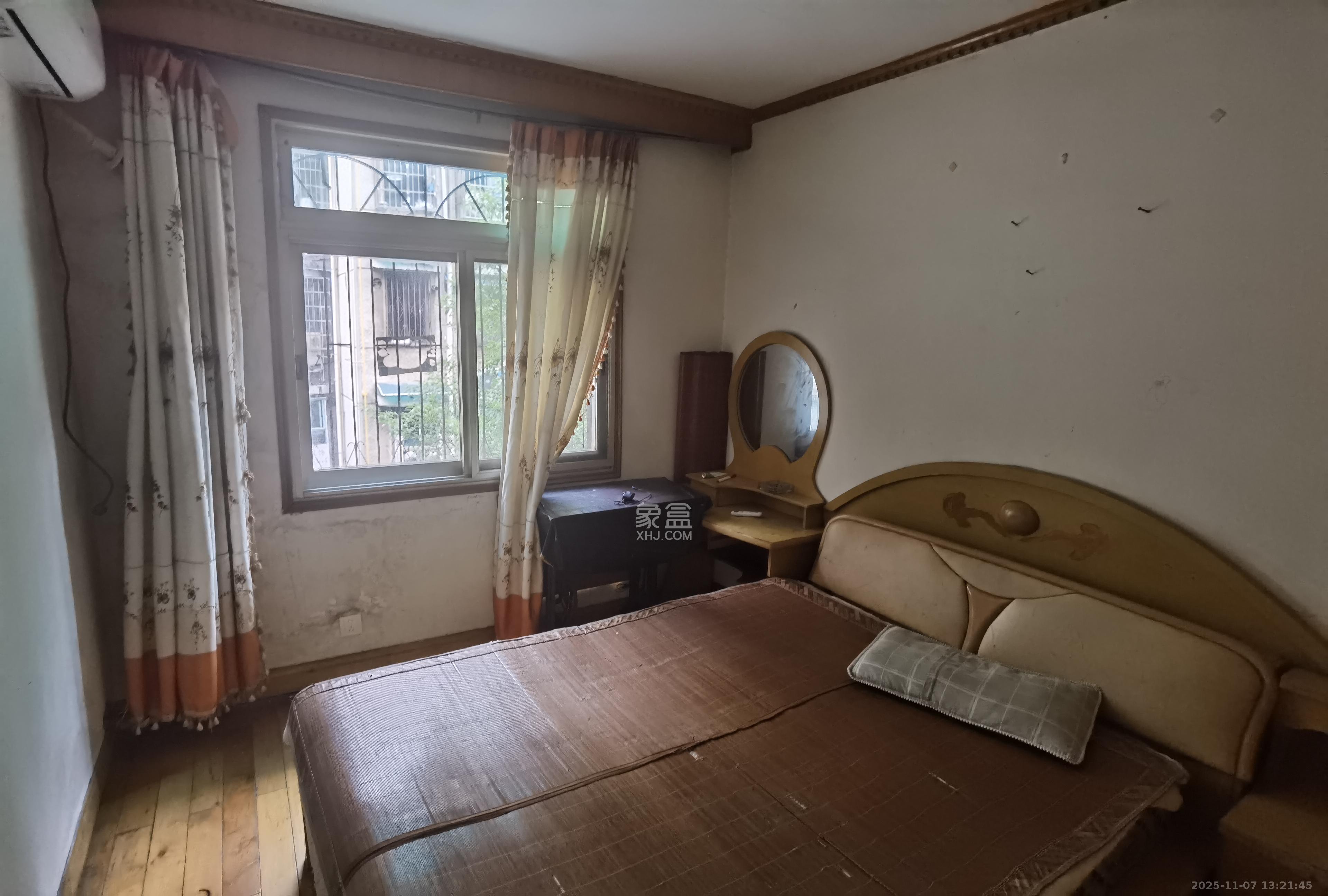 茶园坡社区(原王家冲社区)  2室1厅1卫    1500.0元/月室内图