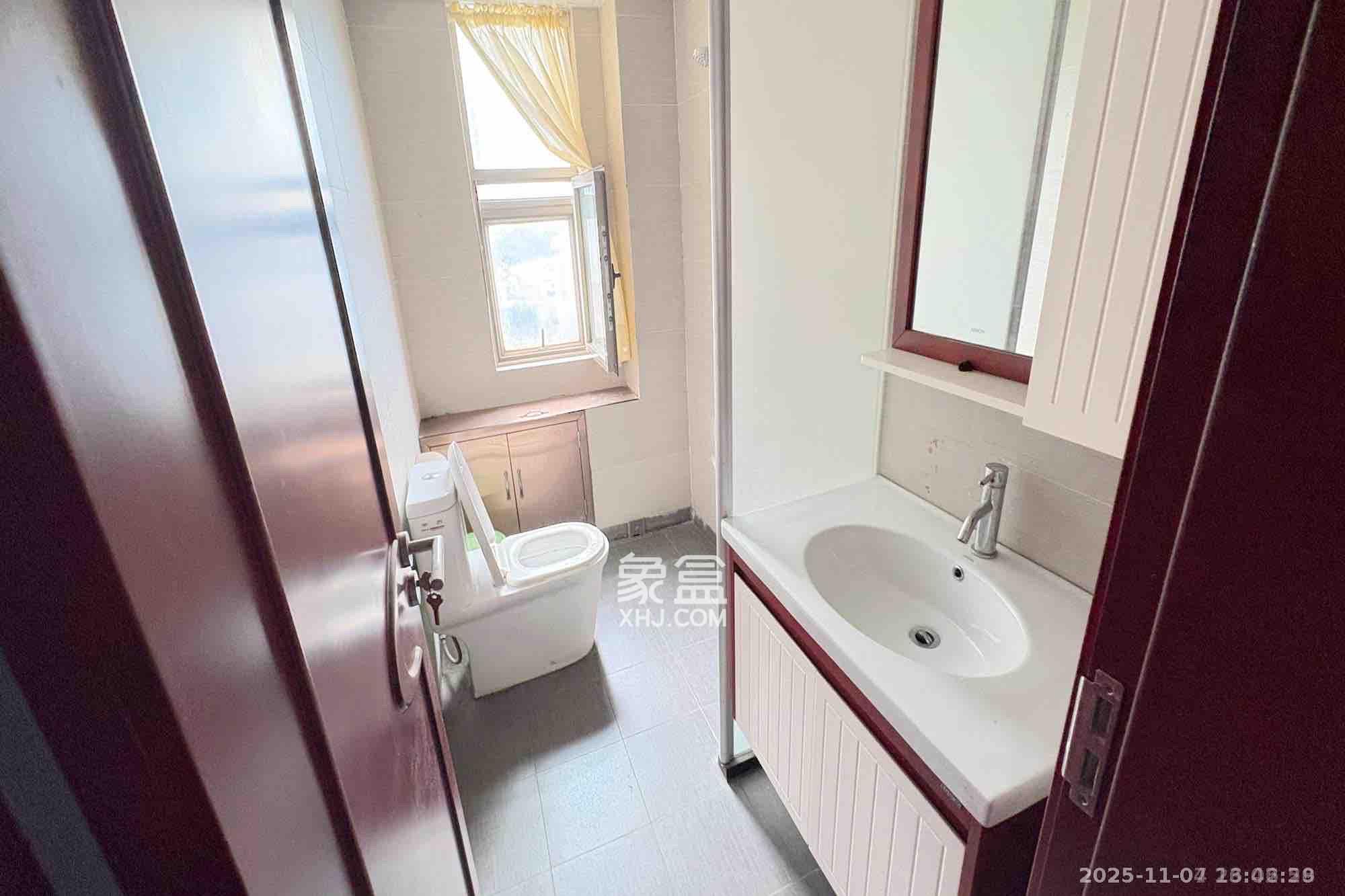 向阳门第 5室2厅5卫 10000.0元/月 向阳门第 5室2厅5卫 10000.0元/月室内图