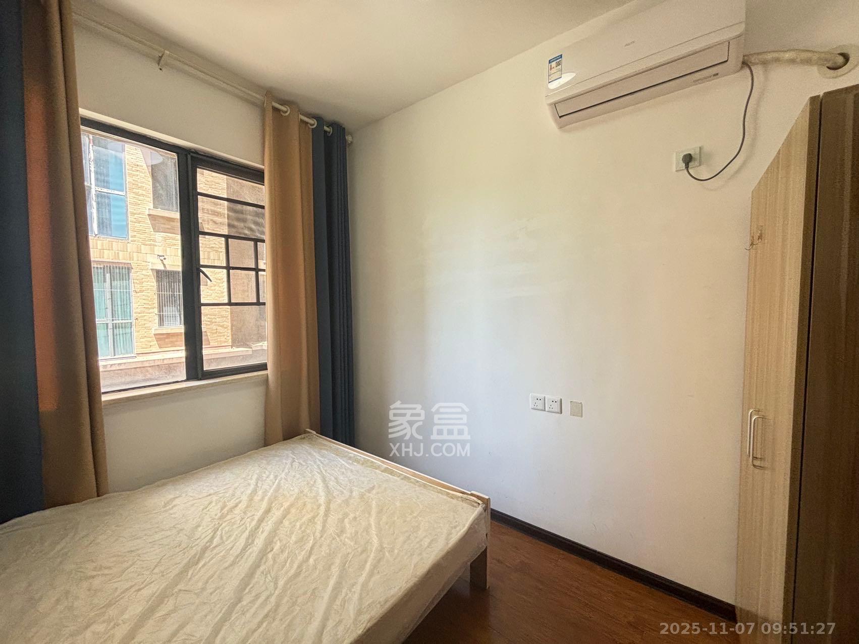 中南红领邦（红星嘉和苑）  3室2厅1卫    2000.0元/月室内图