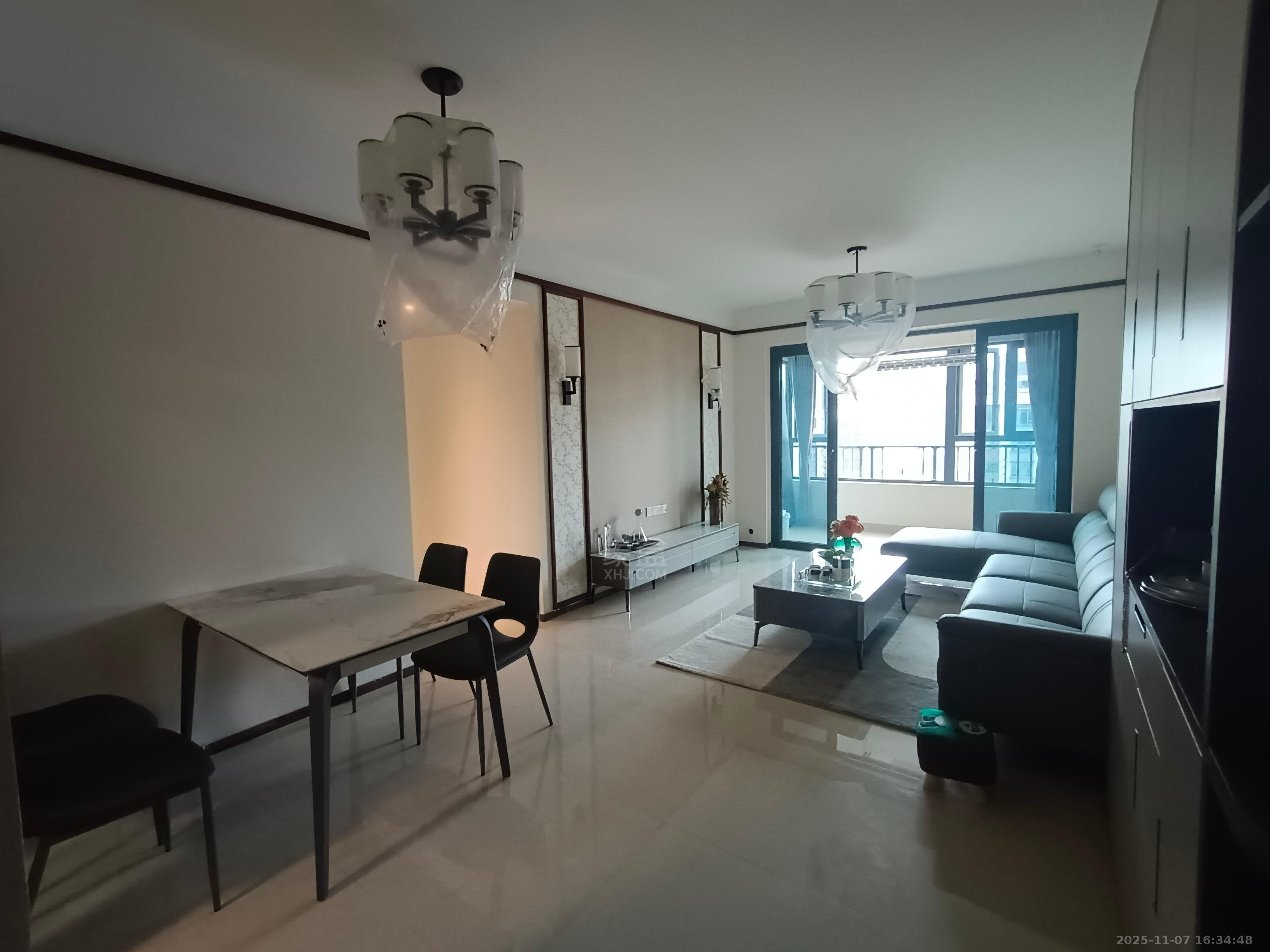 株洲恒大悦珑台  3室2厅1卫    2400.0元/月室内图1