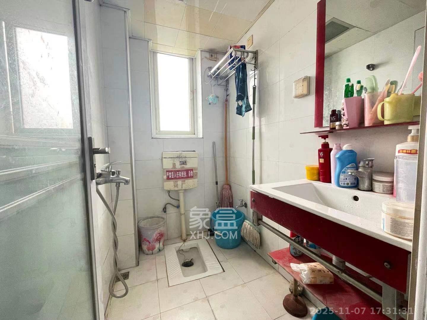 星典时代 2室2厅1卫 2300.0元/月 星典时代 2室2厅1卫 2300.0元/月室内图