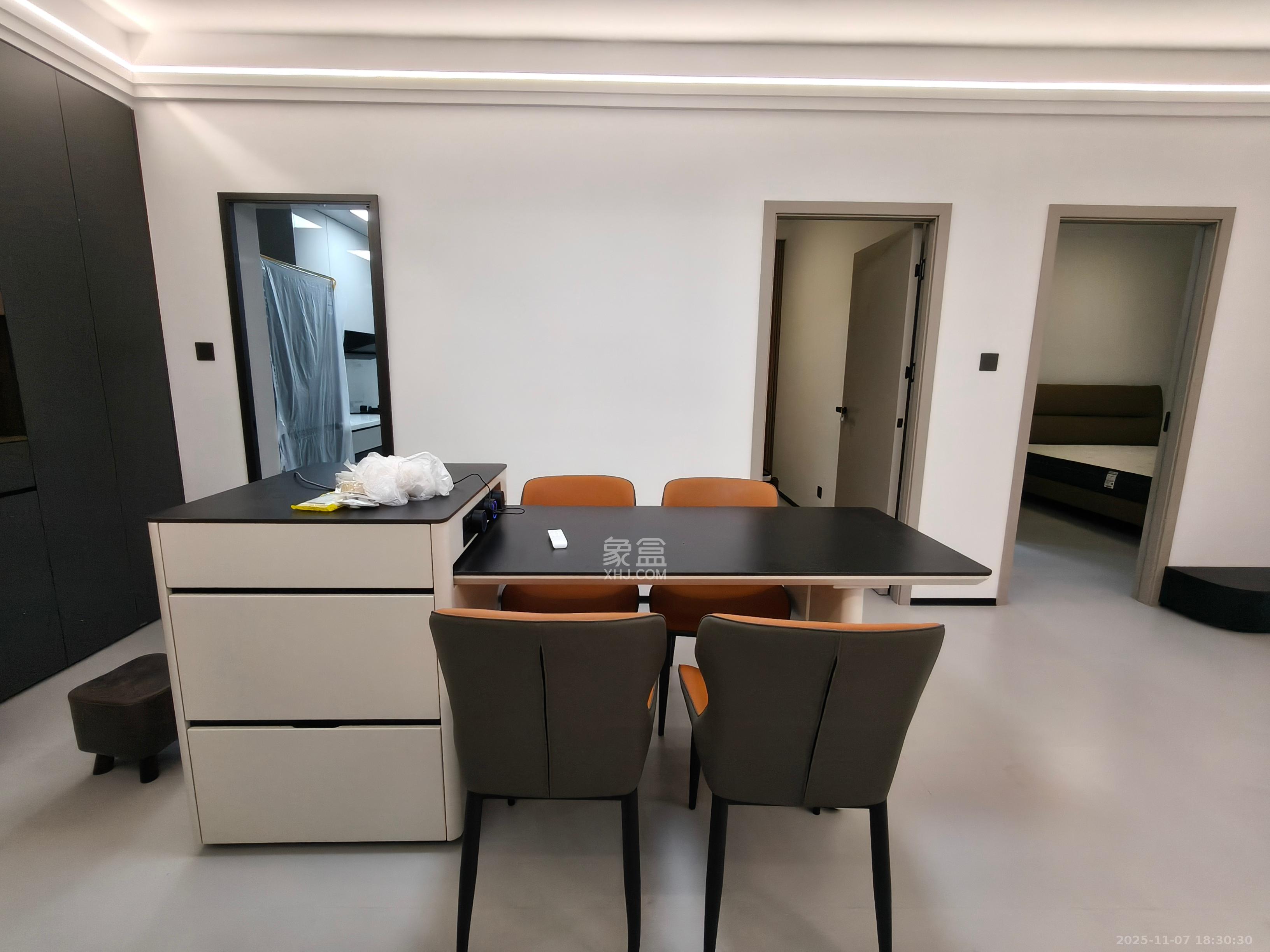 建投象山国际 3室2厅2卫 3500.0元/月 建投象山国际 3室2厅2卫 3500.0元/月室内图