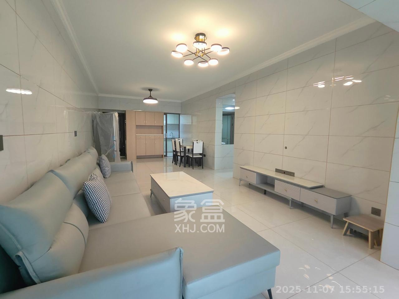 坪山家园 3室2厅2卫 1800.0元/月 坪山家园 3室2厅2卫 1800.0元/月室内图