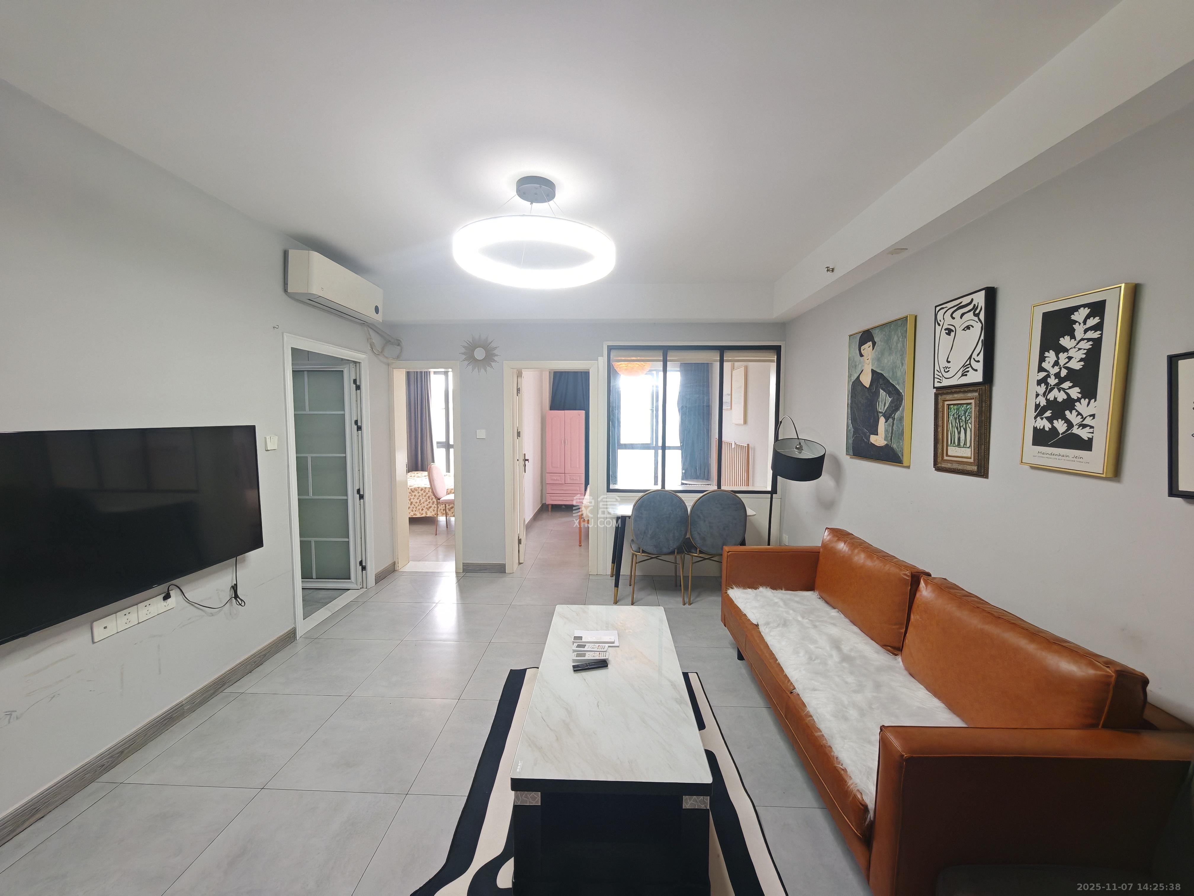 欧亚达国际广场 2室2厅1卫 2200.0元/月 欧亚达国际广场 2室2厅1卫 2200.0元/月室内图