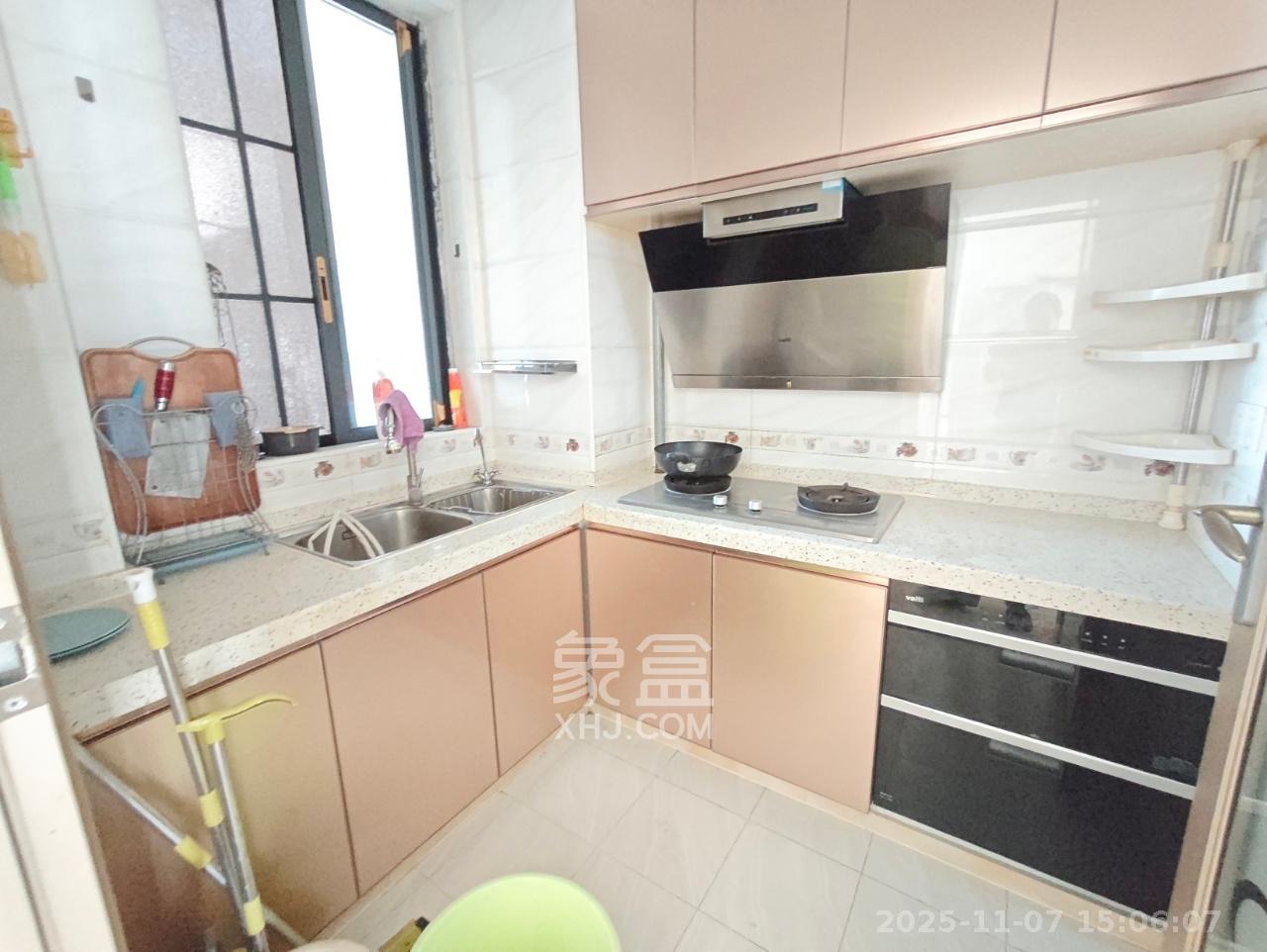 澳海澜庭 2室2厅1卫 1500.0元/月 澳海澜庭 2室2厅1卫 1500.0元/月室内图