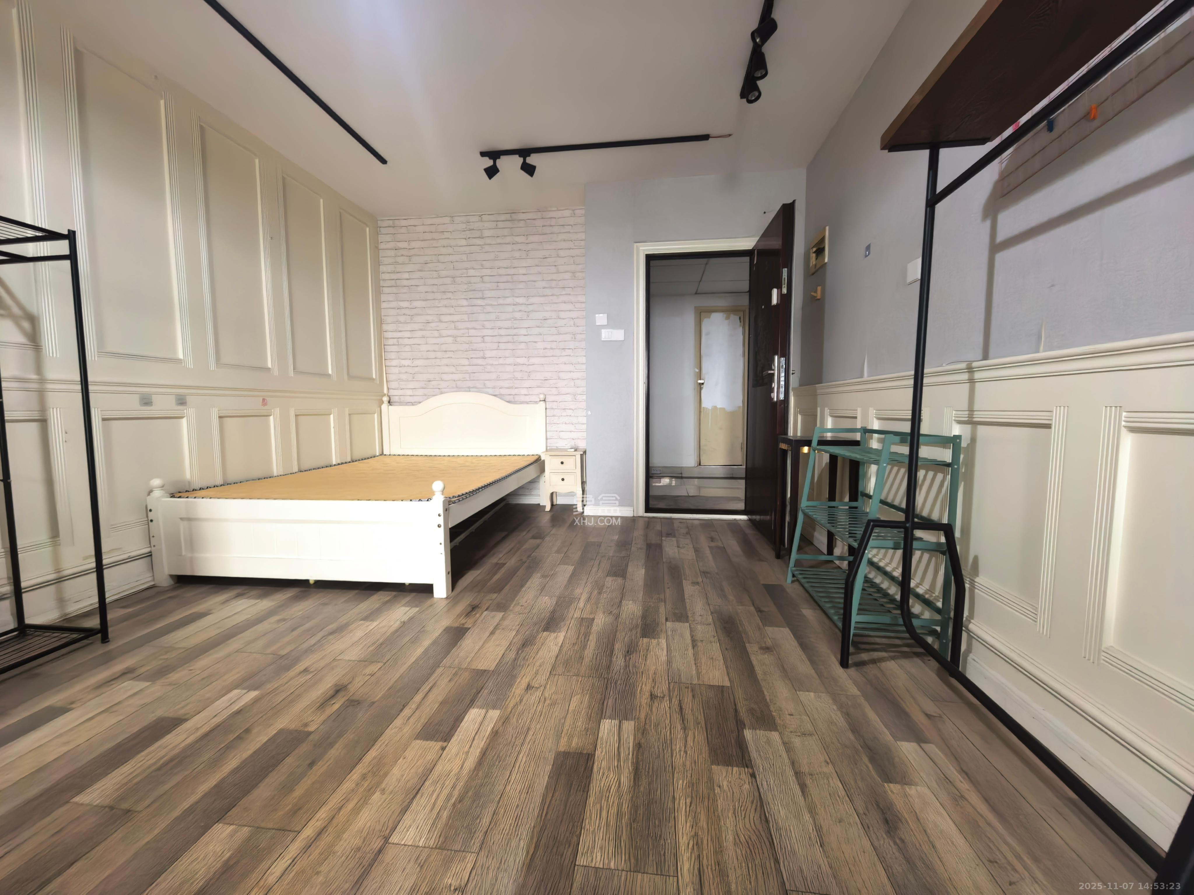 东一国际 1室1厅1卫 1600.0元/月 东一国际 1室1厅1卫 1600.0元/月室内图